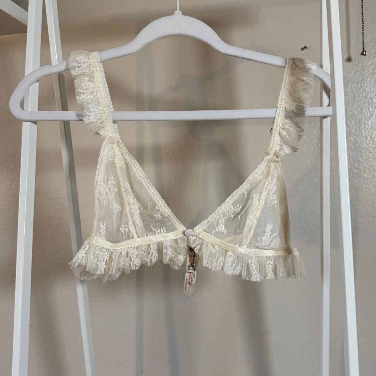 Free People white lacy bralette Size ONE SIZE - 1 Thumbnail