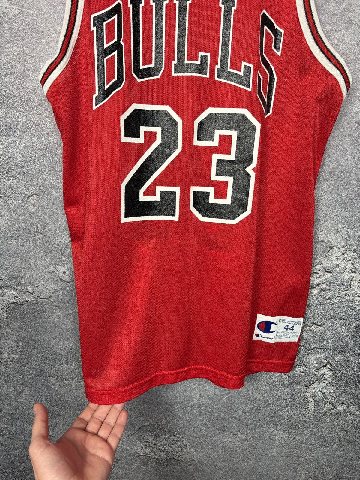 Champion Vintage 90s Chicago Bulls #23 Jordan Tank Top Jersey Size US M / EU 48-50 / 2 - 4 Thumbnail