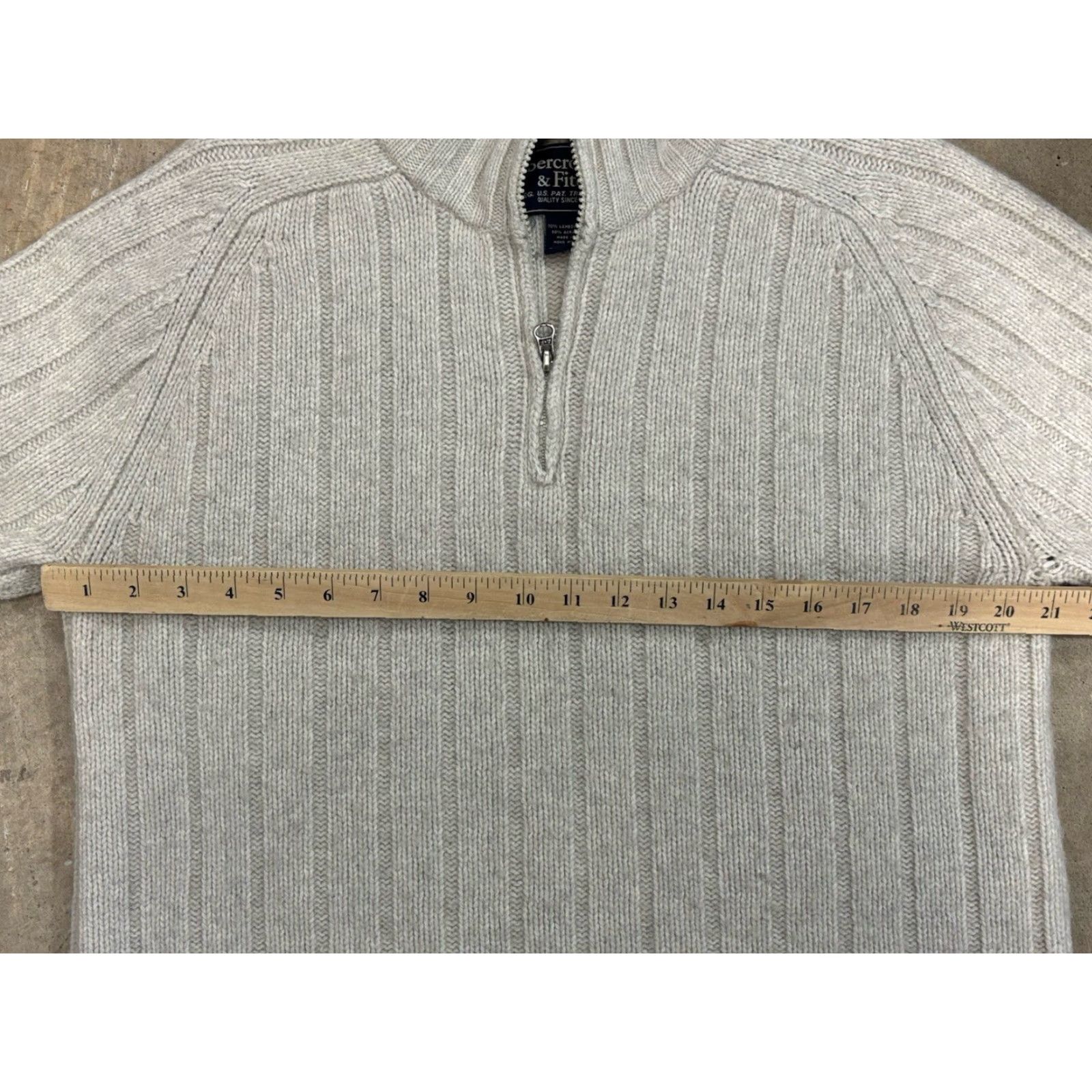 Abercrombie & Fitch VINTAGE Abercrombie & Fitch Sweater Men’s M Grey Be%ige Wool Blend Mock Neck Long Sleeve Chunky-Knit Pullover Size US M / EU 48-50 / 2 - 6 Thumbnail