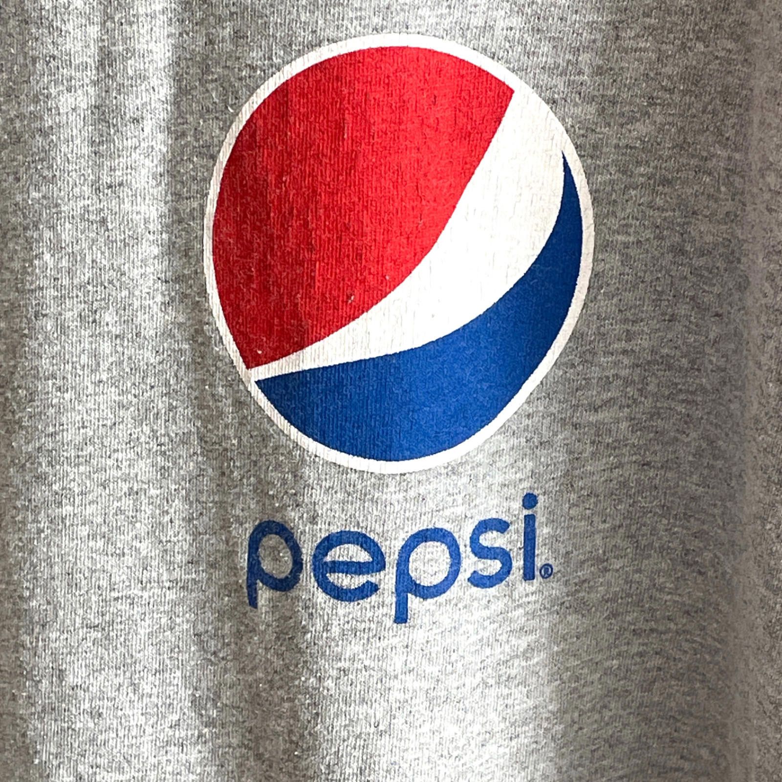Gildan Pepsi Logo Graphic Tee Men’s Large Gray Soda Brand Classic Size US L / EU 52-54 / 3 - 4 Thumbnail