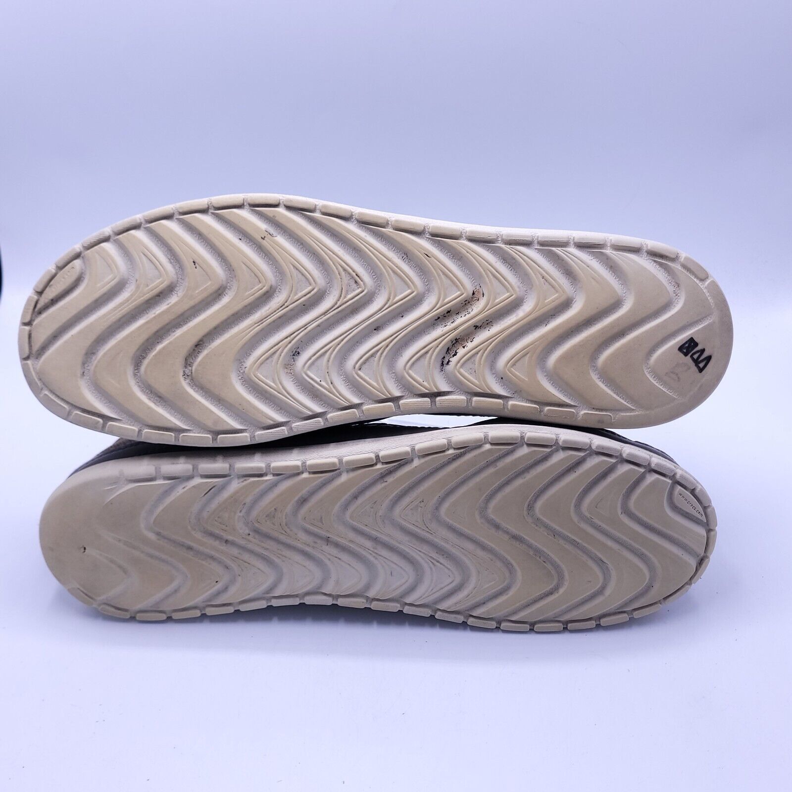 Crocs Crocs Santa Cruz Canvas Shoe Mens Size 13 204837 Beige Size US 13 / EU 46 - 7 Thumbnail