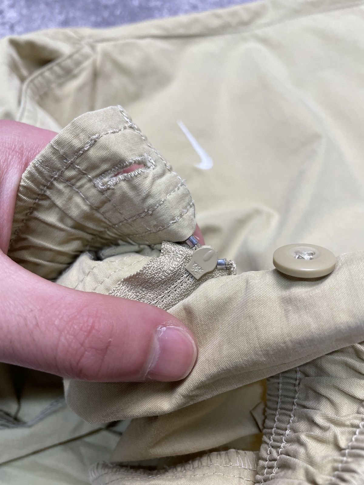 Vintage Vintage Nike Cargo Pants Y2K Style Drill Nylon Size M Size US 32 / EU 48 - 11 Thumbnail