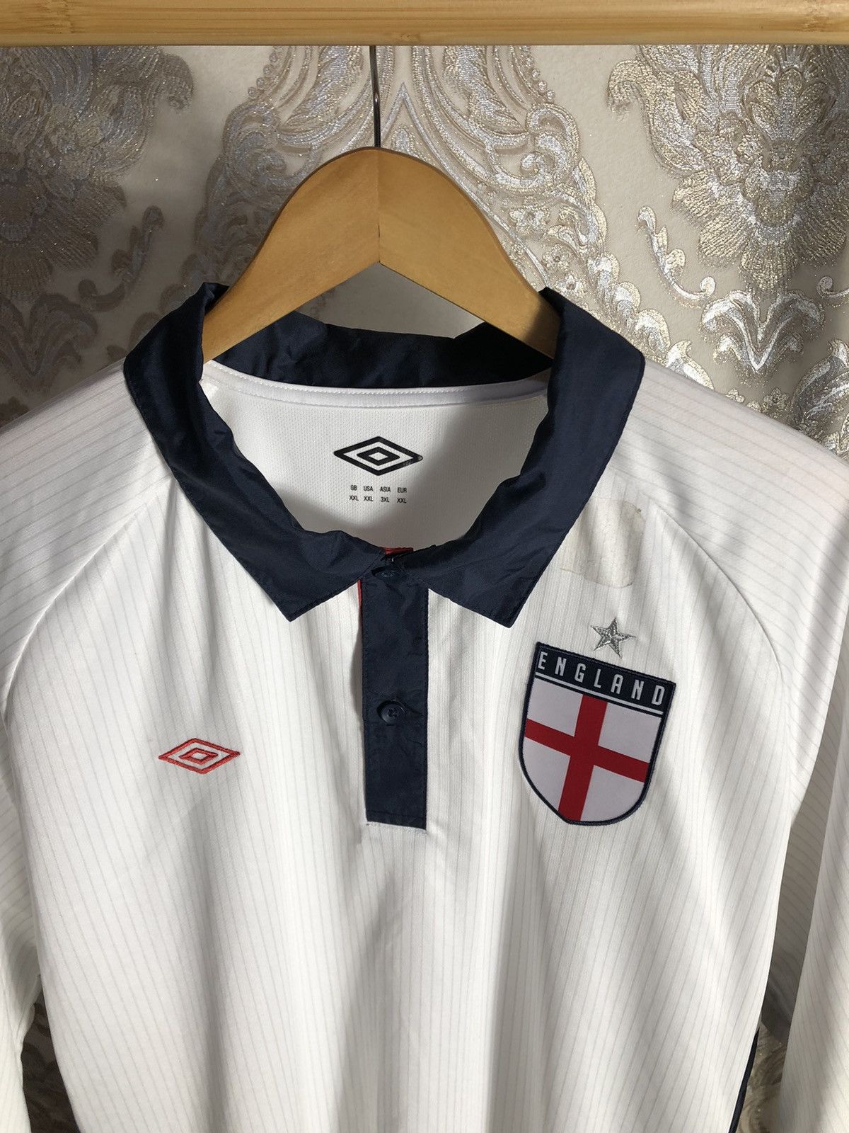 Umbro VERY RARE UMBRO ENGLAND RETRO SOCCER JERSEY MANCHESTER 90s Size US XL / EU 56 / 4 - 2 Thumbnail
