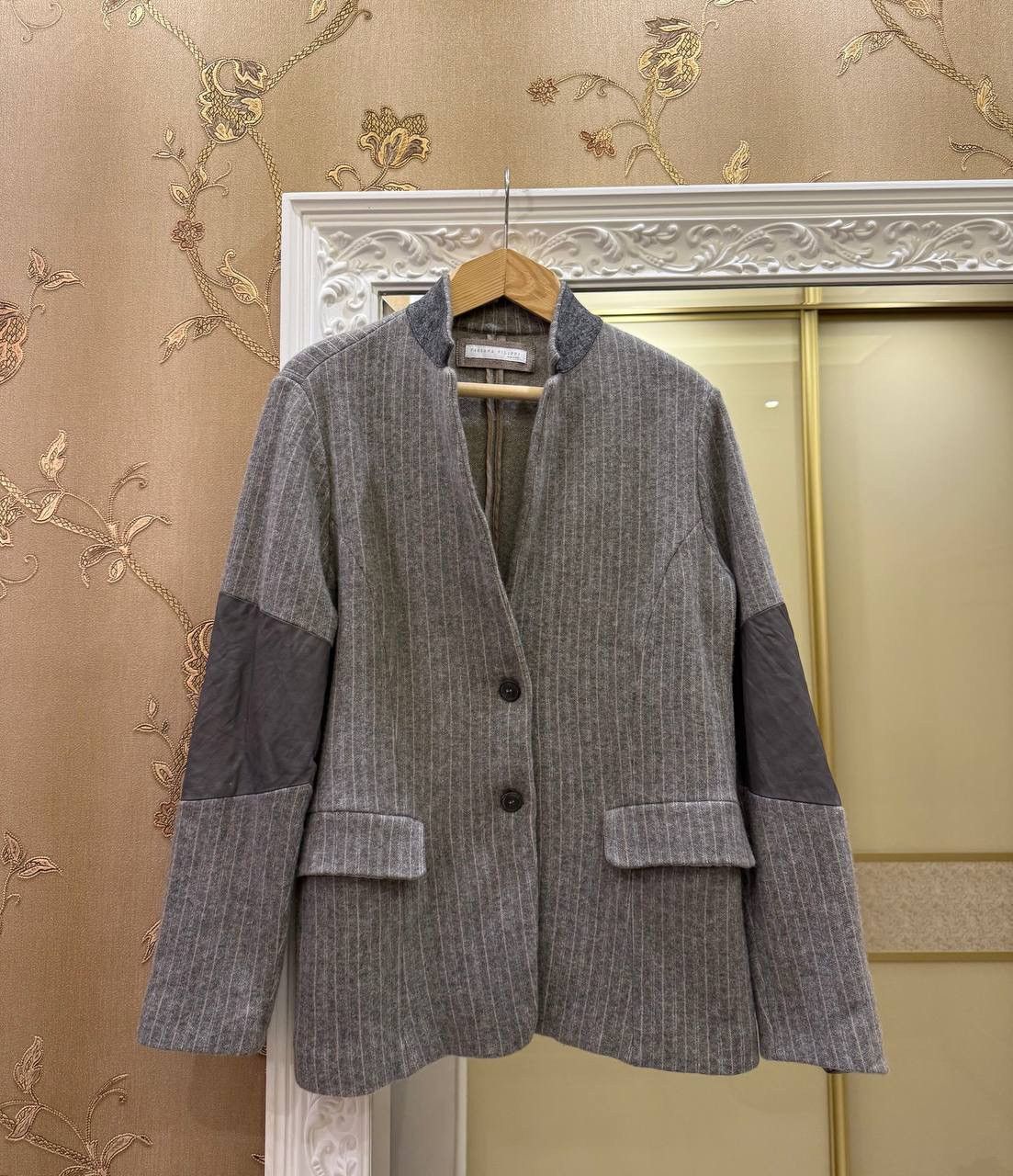 Fabiana Filippi Fabiana Filippi Cashmere Blazer Jacket Made in Italy Size L Size L / US 10 / IT 46 - 1 Thumbnail