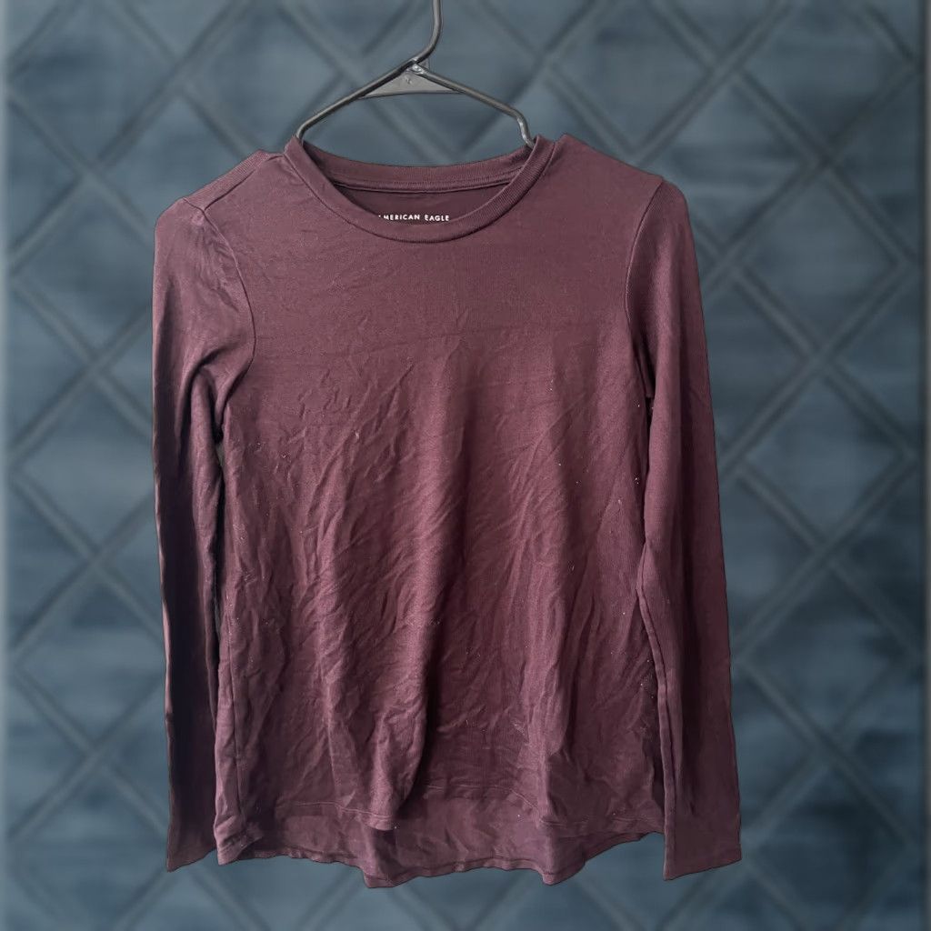 American Eagle Outfitters AMERICAN EAGLE Maroon Crew Neck Long Sleeve T-Shirt Women XS Red Basic Size XS / US 0-2 / IT 36-38 - 1 Thumbnail