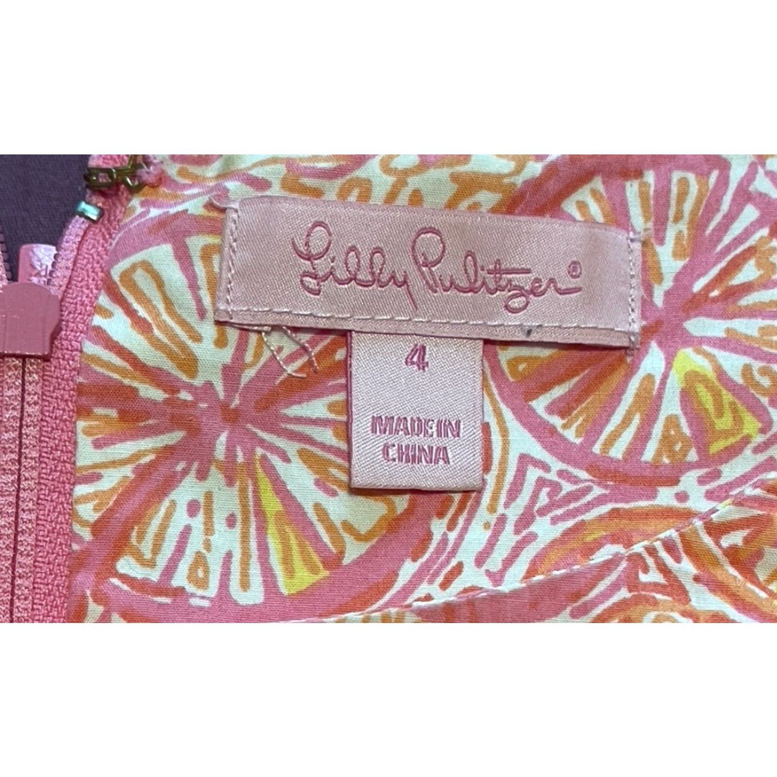 Lilly Pulitzer VINTAGE Lilly Pulitzer Lola Hotty Pink Ten Speed Cotton Dress Sz 4 Size S / US 4 / IT 40 - 3 Thumbnail