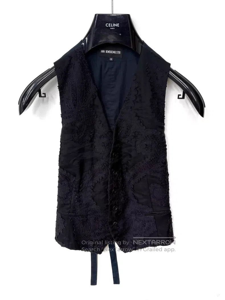 Ann Demeulemeester Ann Demeulemeester Autumn/Winter 2014 A/W Lace Floral Vest Size XS / US 0-2 / IT 36-38 - 1 Thumbnail