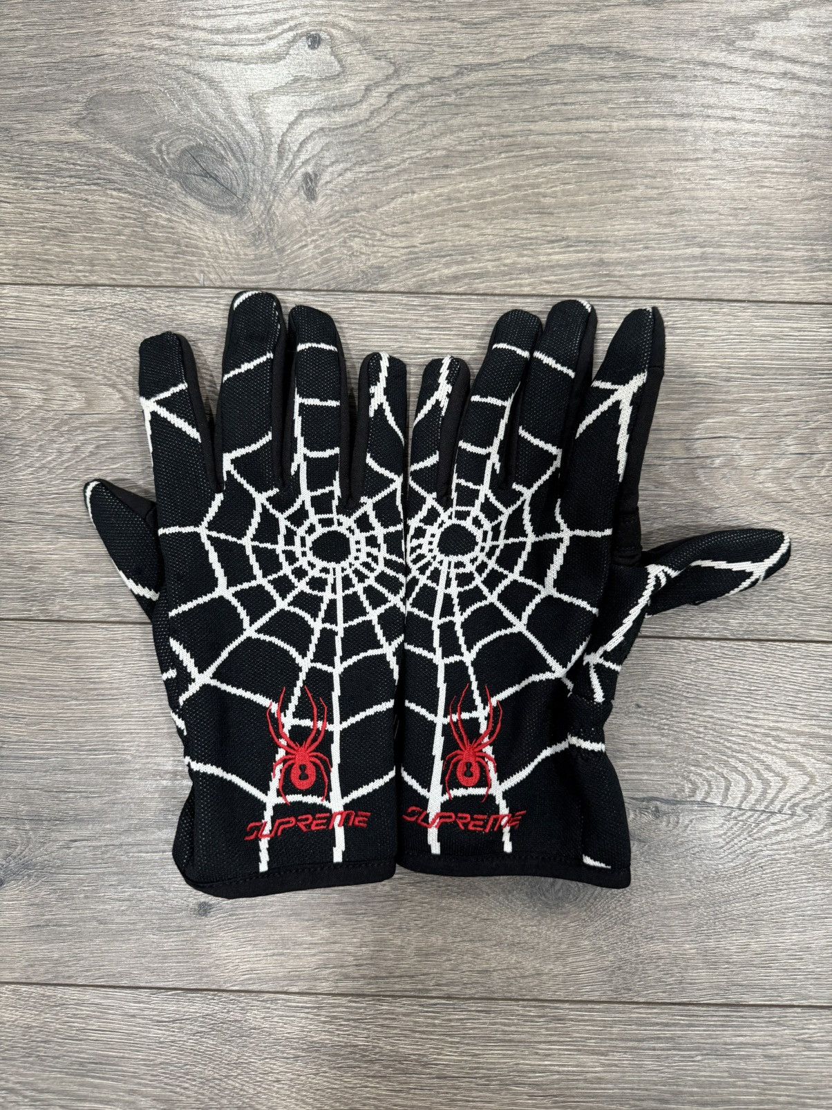 Number (N)ine × Supreme Black Number Nine Supreme Leather Gloves