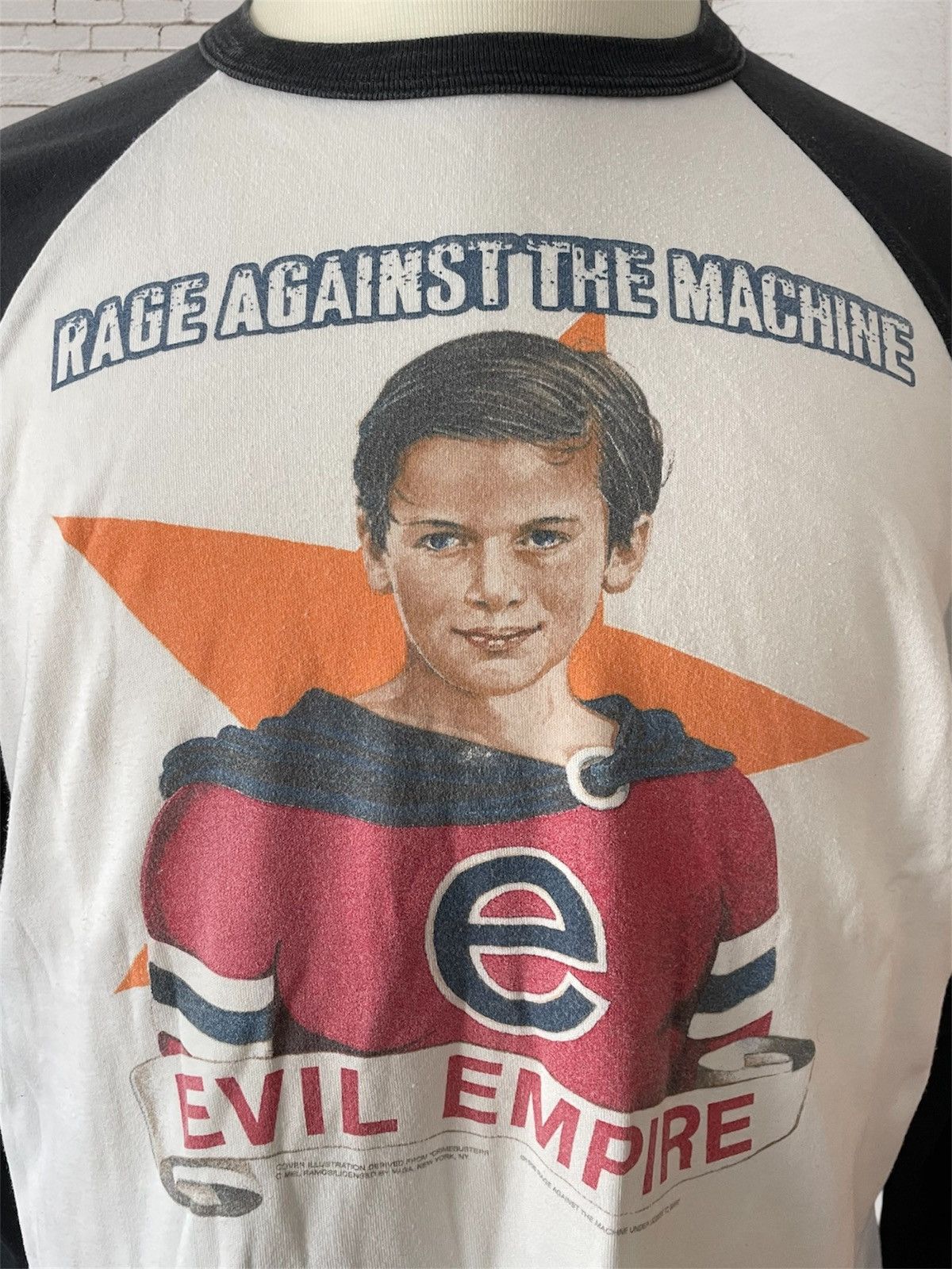 Vintage Vintage Rage Against The Machine, Evil Empire Tour, 1996 Size US XL / EU 56 / 4 - 2 Thumbnail