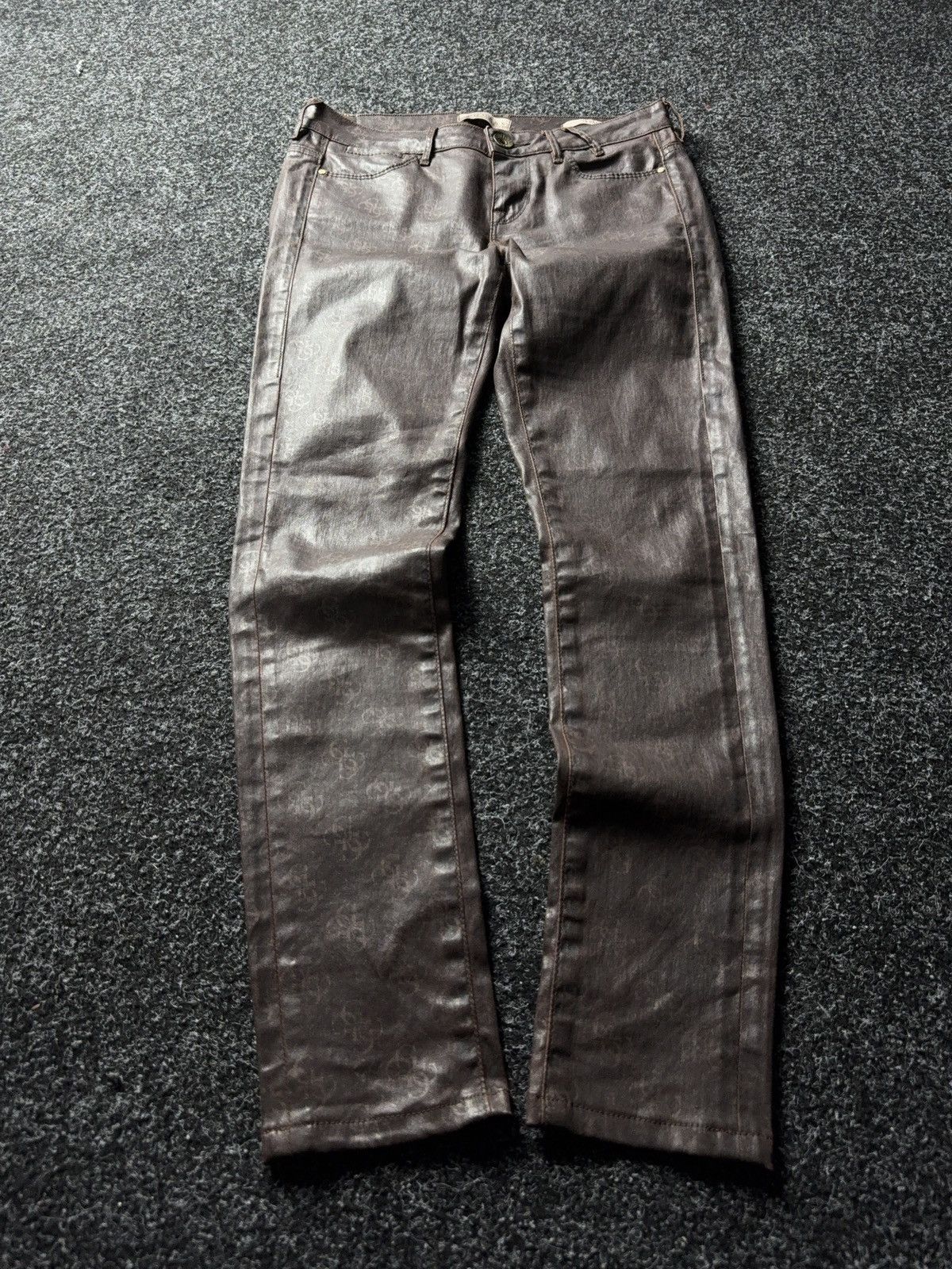 Guess Luxury 00s Guess Monogram Coated Jeans Brown Glossy Finish Size 27" / US 4 / IT 40 - 1 Thumbnail