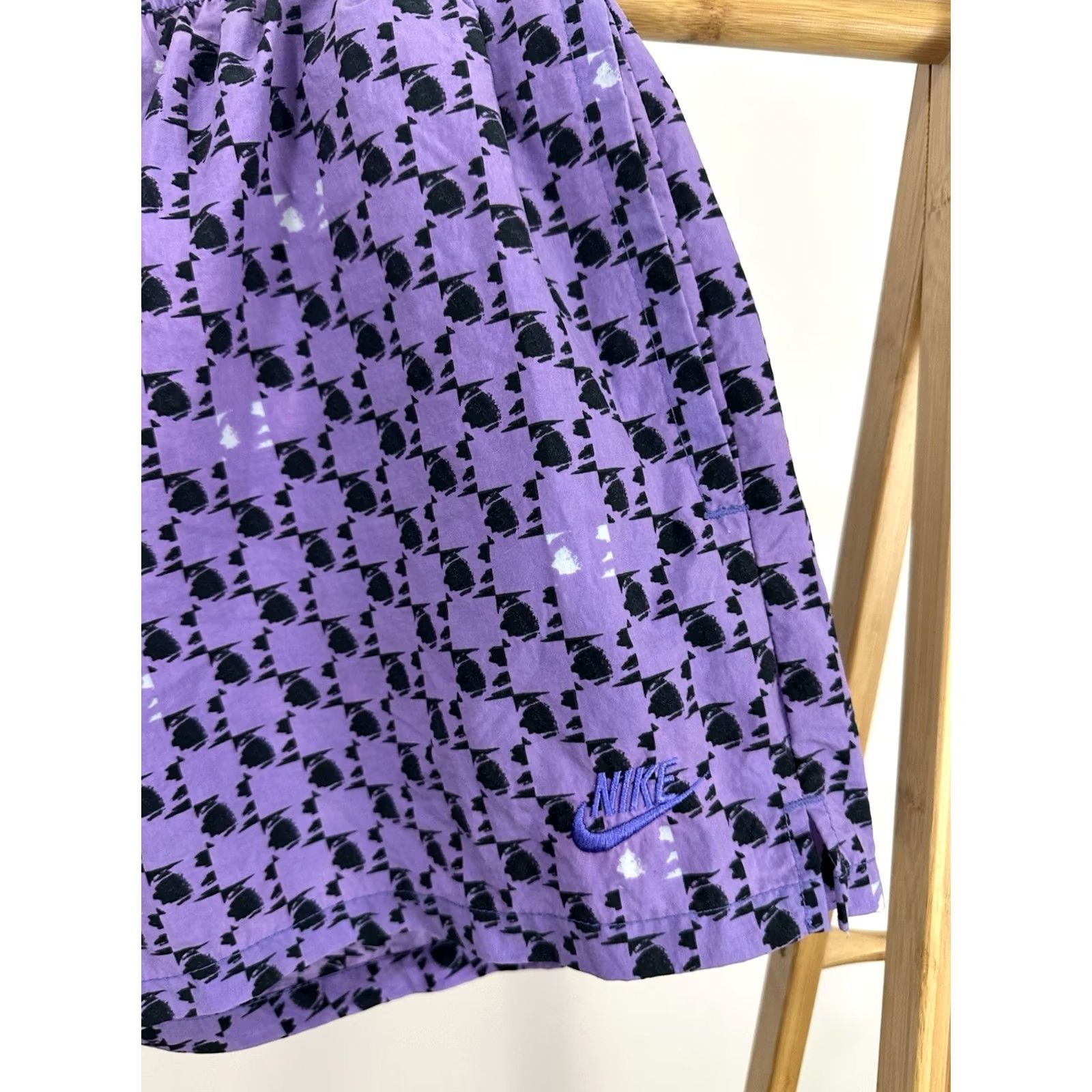 Nike Nike Challenge Court Tennis Shorts VTG 90s Purple L Mens RARE Bold Abstract Size US 33 - 5 Thumbnail