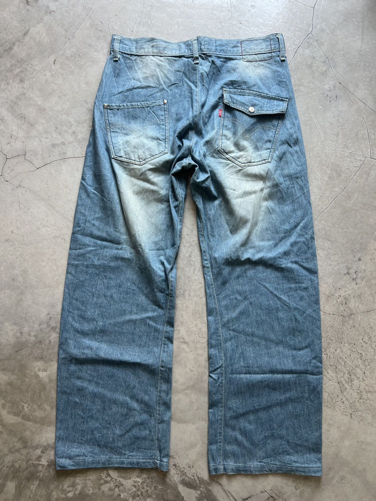 Levi's Vintage Levis Engineered Twisted Jeans Actual 35x31 Size US 35 - 6 Thumbnail