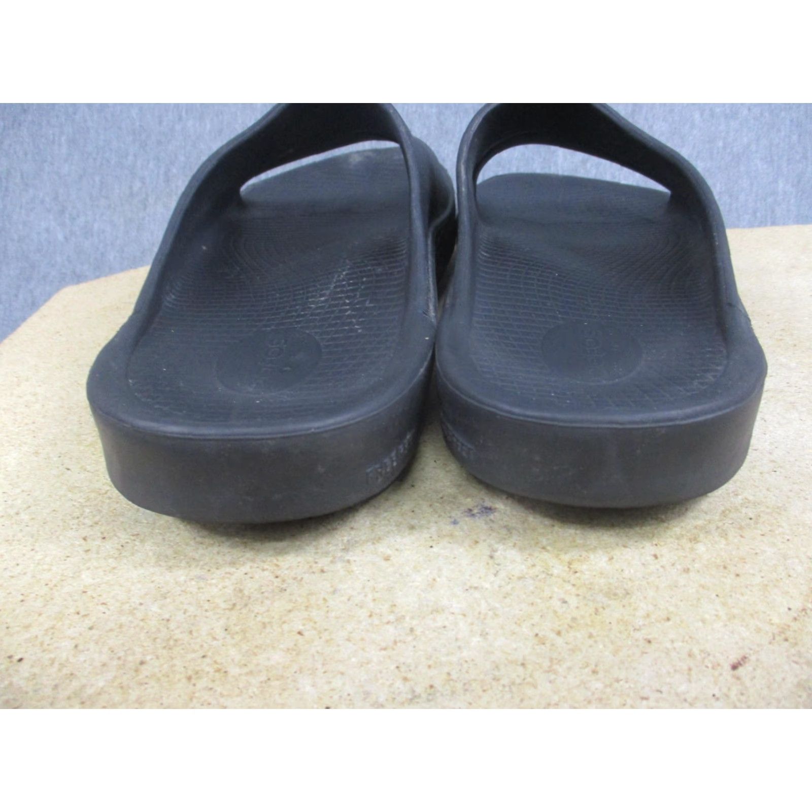 Vintage OOFOS OOahh Slide Sandals Mens 13 Black Recovery Comfort Cushioned Slide Sandal Mens Black 13 OOahh recovery trend shoes Mens Size ONE SIZE - 3 Thumbnail