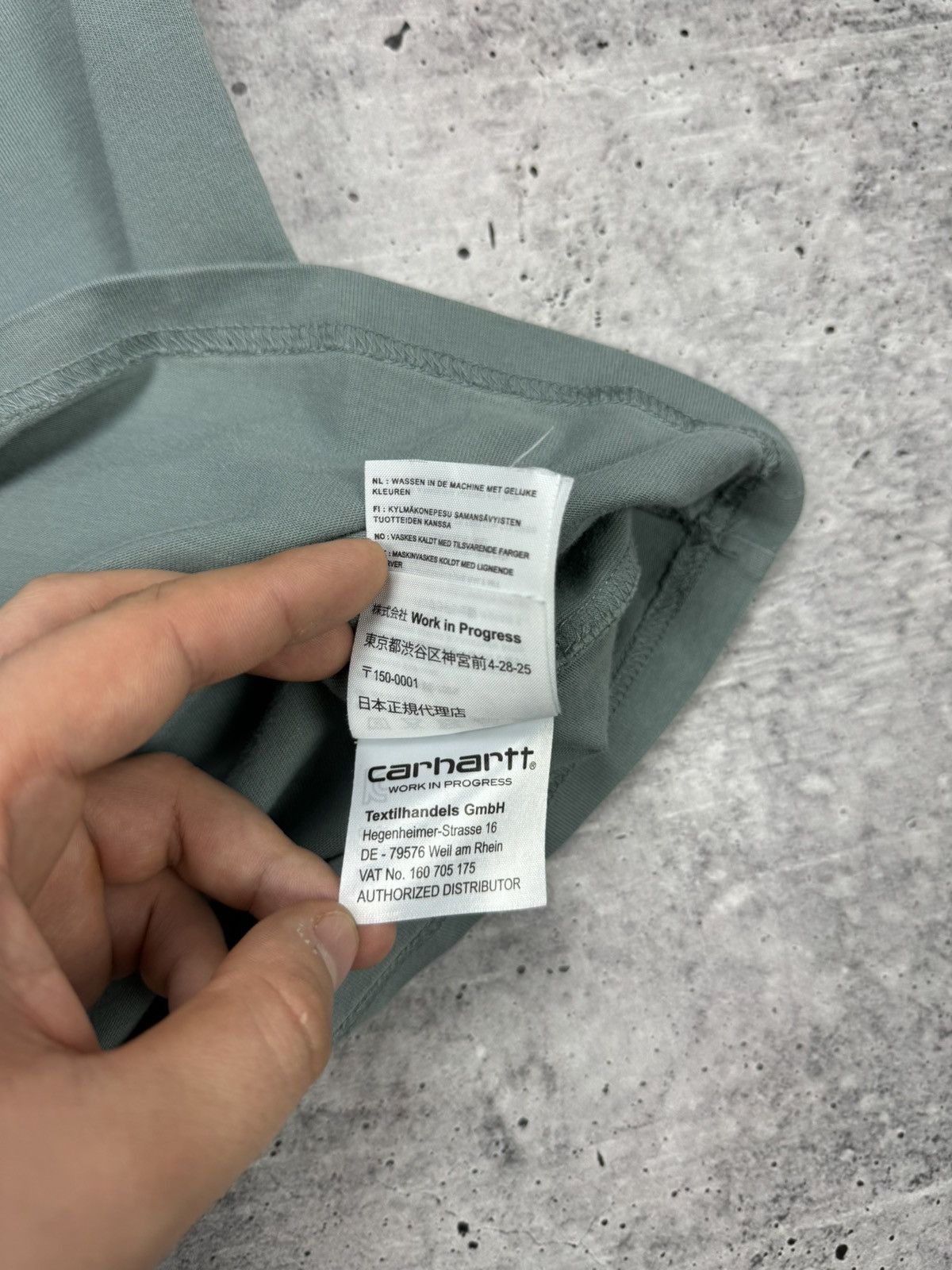 Carhartt × Carhartt Wip × Designer Vintage Y2K Style Carhartt WIP S/S Chase Logo T-Shirt Tee Size US L / EU 52-54 / 3 - 13 Thumbnail