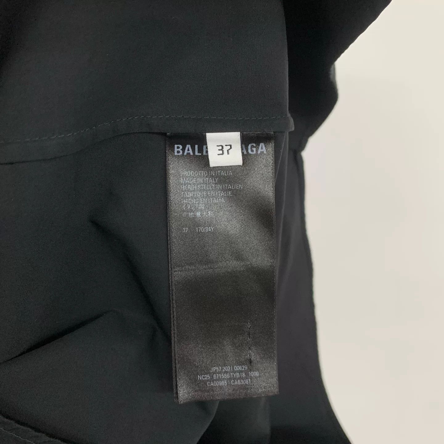 Balenciaga balenciaga black long sleeve button-up shirt Size US M / EU 48-50 / 2 - 3 Thumbnail