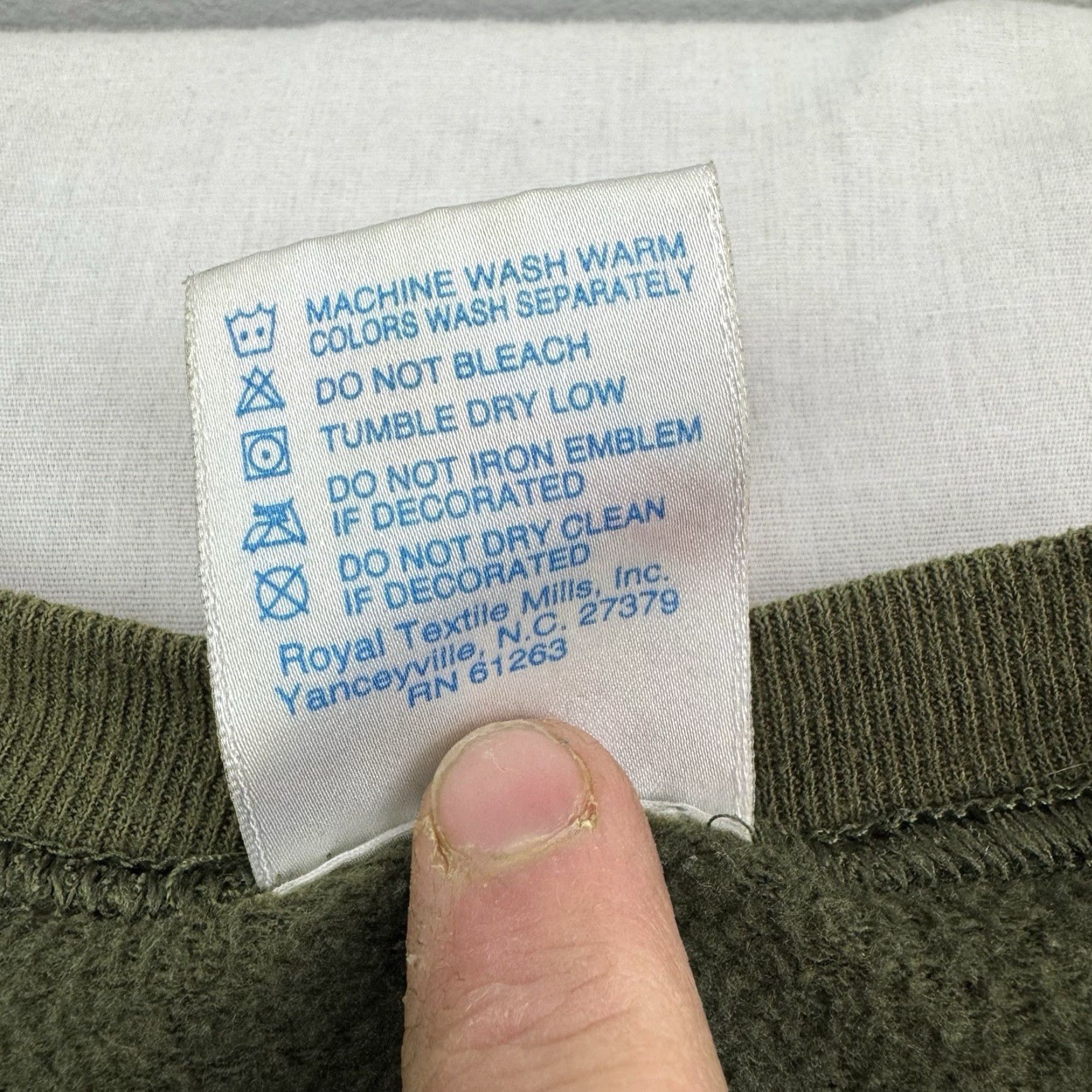 Vintage VINTAGE Duke United States Marine Corps Sweatshirt Men M Green Military USMC 90s USA Crew Neck Pullover Size US M / EU 48-50 / 2 - 5 Thumbnail