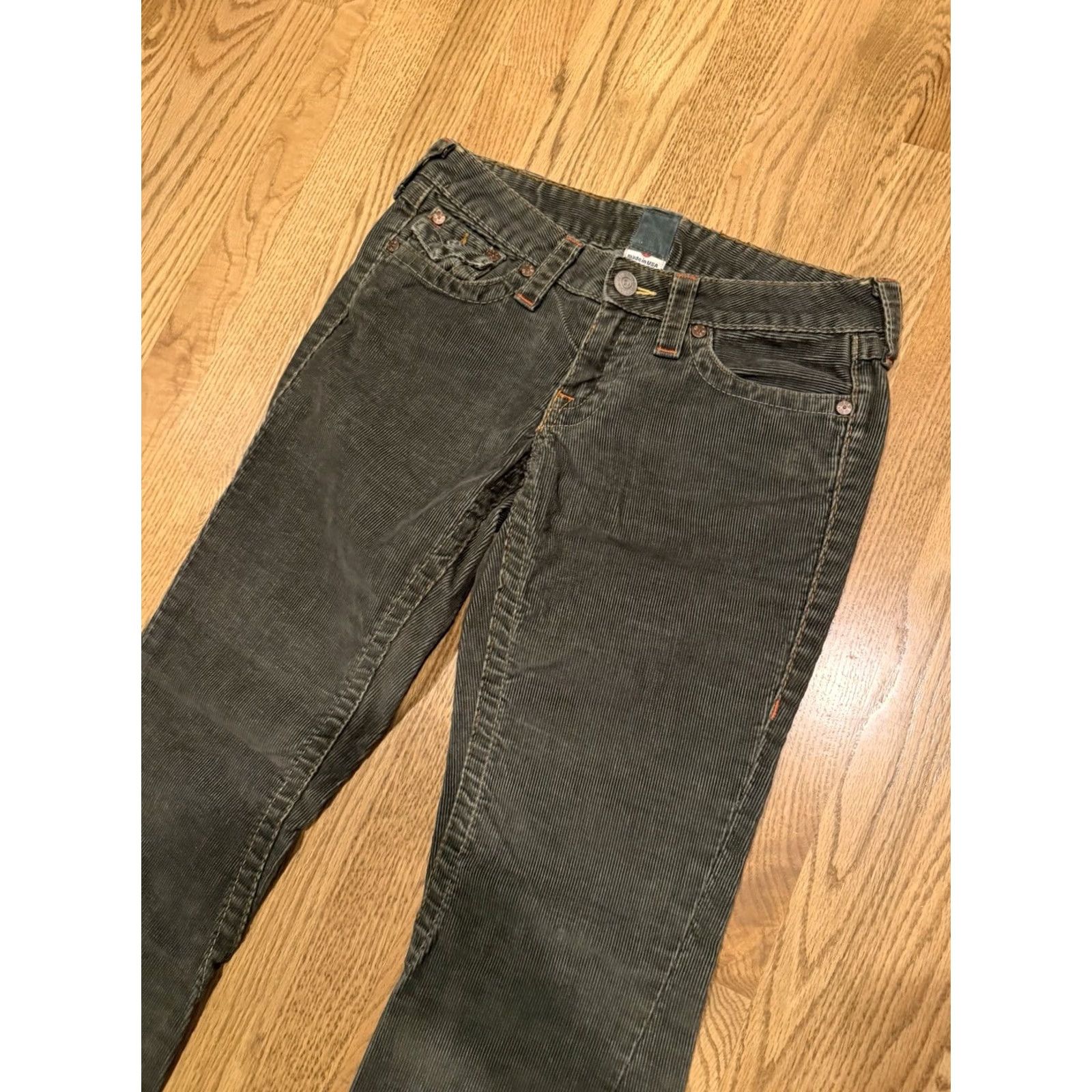 True Religion True Religion Joey Corduroy Flare Pants Women’s 28 Green Y2K Brown Corduroy Flared Pants Womens 28 Y2K Joey Big T Size 28" / US 6 / IT 42 - 6 Thumbnail