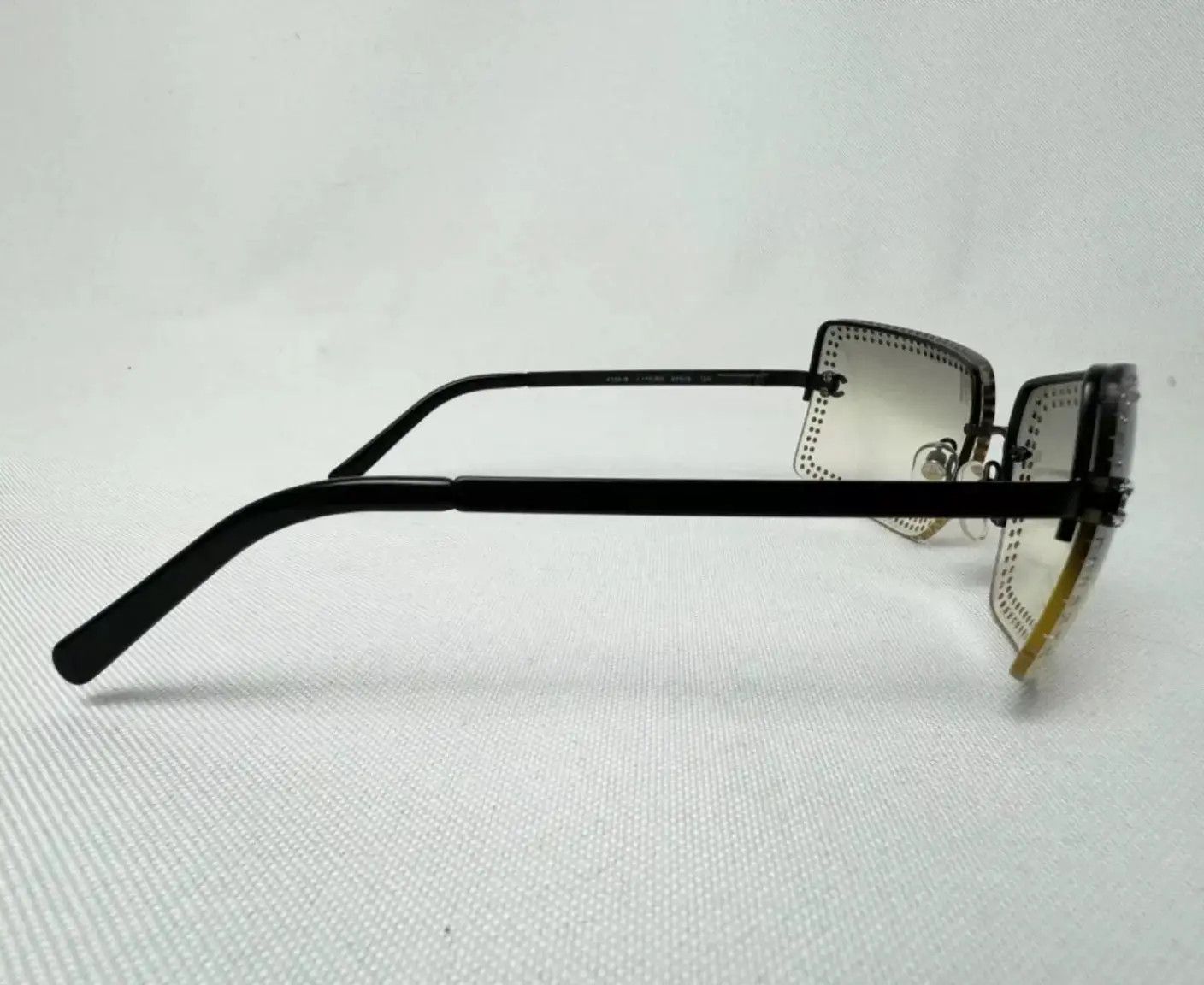 Chanel × Vintage CHANEL Sunglasses 4105 Rimless Rhinestone 4017 Vintage RI870 Size ONE SIZE - 4 Thumbnail