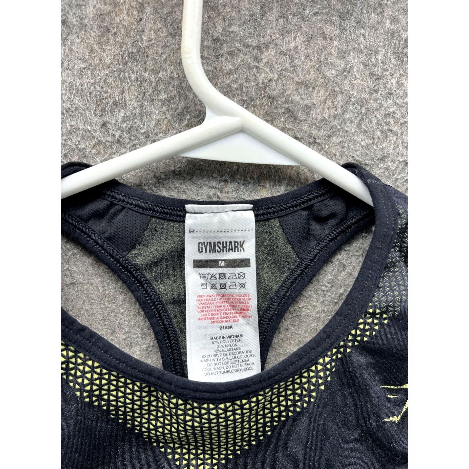 Gymshark Gymshark Womens Sports Bra M Black Seamless Racerback Athletic Size ONE SIZE - 2 Thumbnail