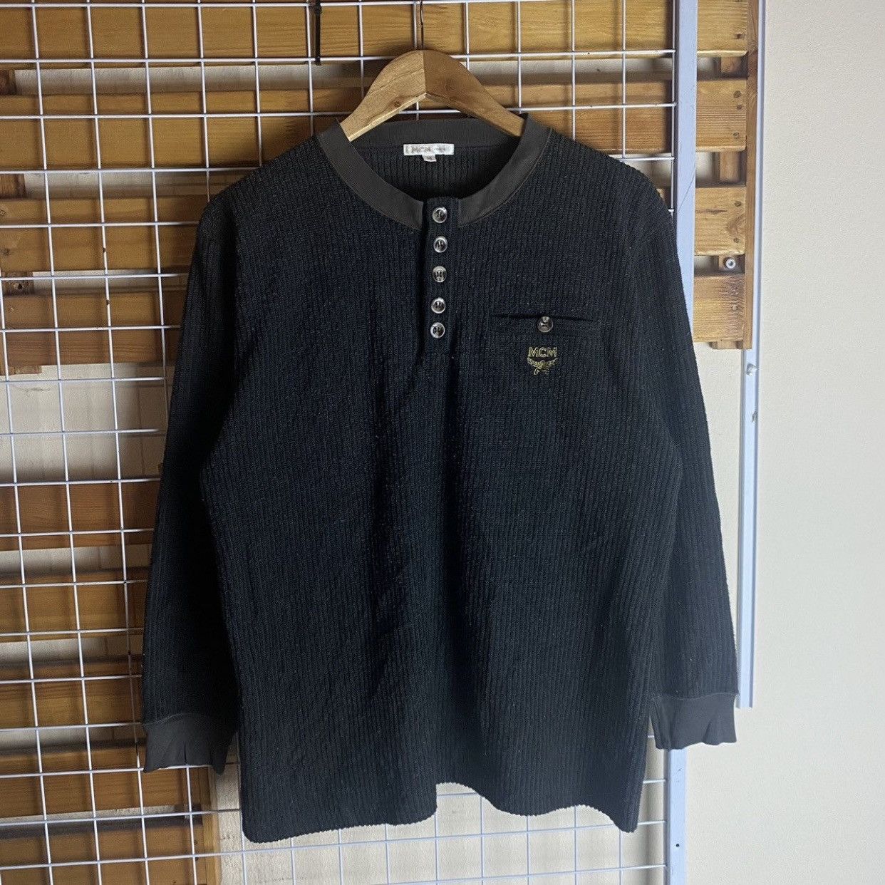 MCM Vintage MCM Logo Pocket Long Sleeve Henley Shirt Black Size US M / EU 48-50 / 2 - 1 Thumbnail