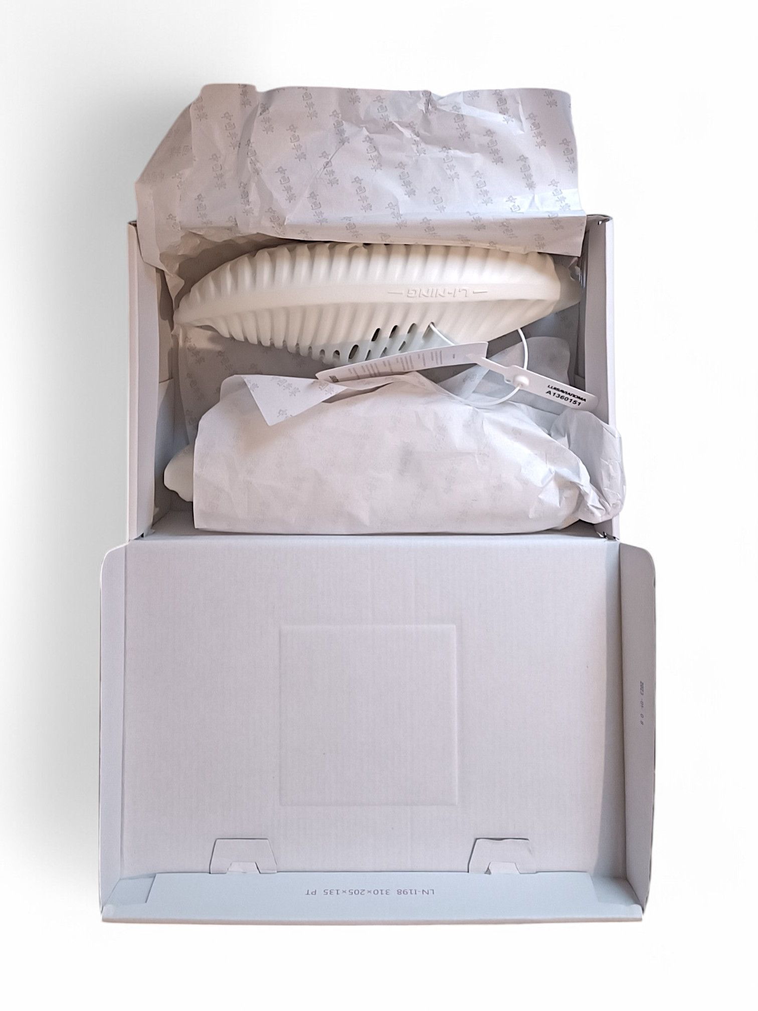 Li-Ning Li-Ning Xuankong Slay 'Creamy White' Slide Sandals AZST011-1 Size US 7 / EU 40 - 7 Thumbnail