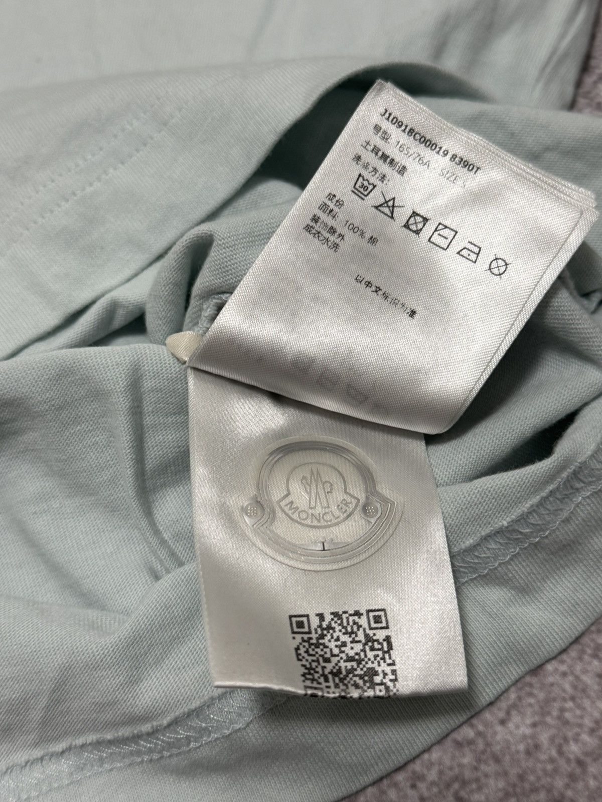 Moncler Moncler T Shirt Size US S / EU 44-46 / 1 - 5 Thumbnail