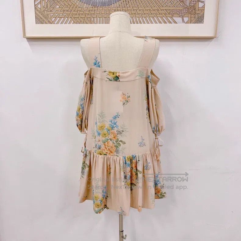 Alexander McQueen Alexander Mcqueen Floral off-shoulder dress Size XS / US 0-2 / IT 36-38 - 2 Thumbnail
