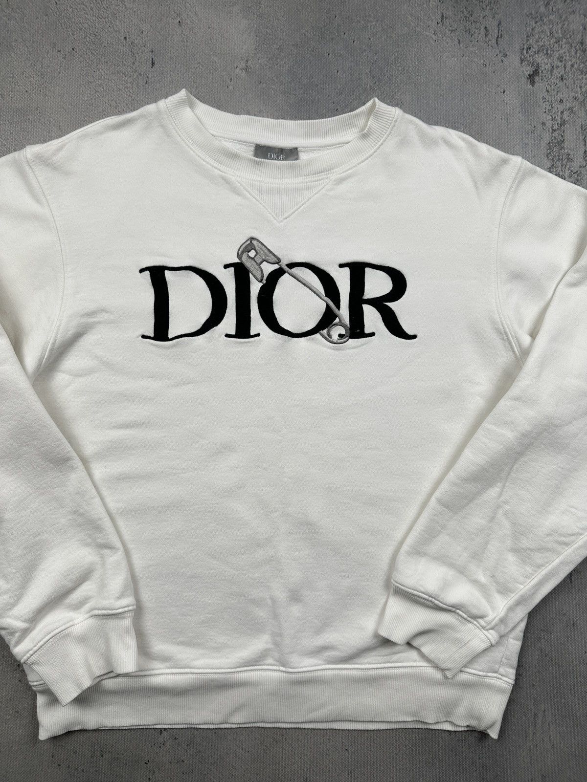 Dior Dior Safety Pin Embroidered Logo Sweatshirt White Lux Fleece Size US L / EU 52-54 / 3 - 16 Thumbnail