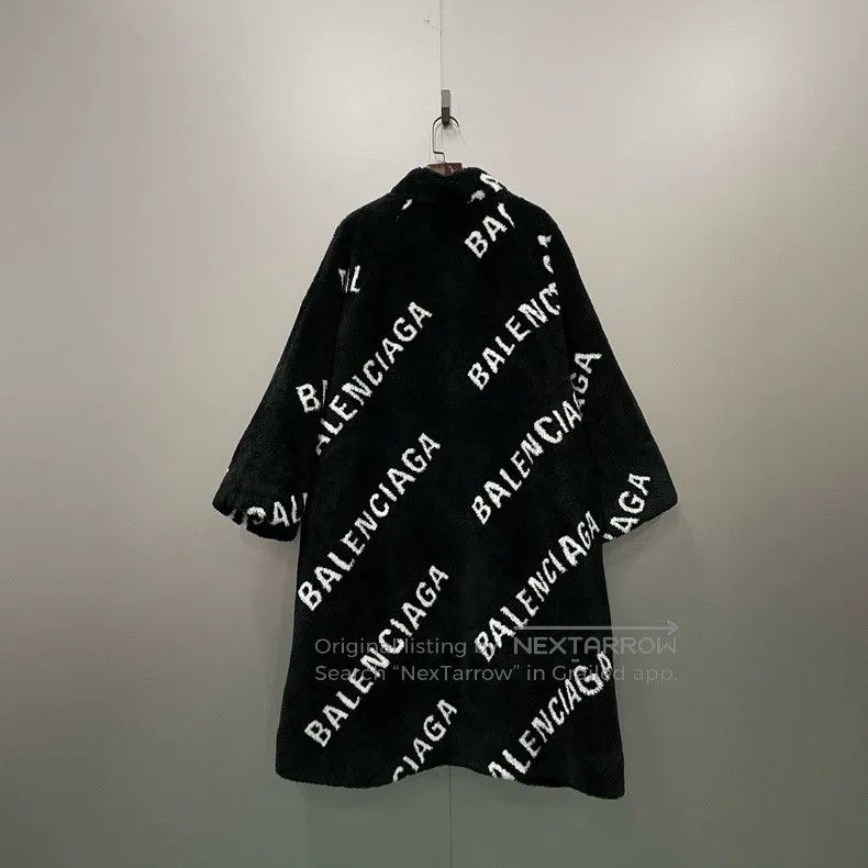 Balenciaga Balenciaga Fully Printed Barrage Teddy Coat Size XXS / US 00 / IT 34 - 2 Thumbnail