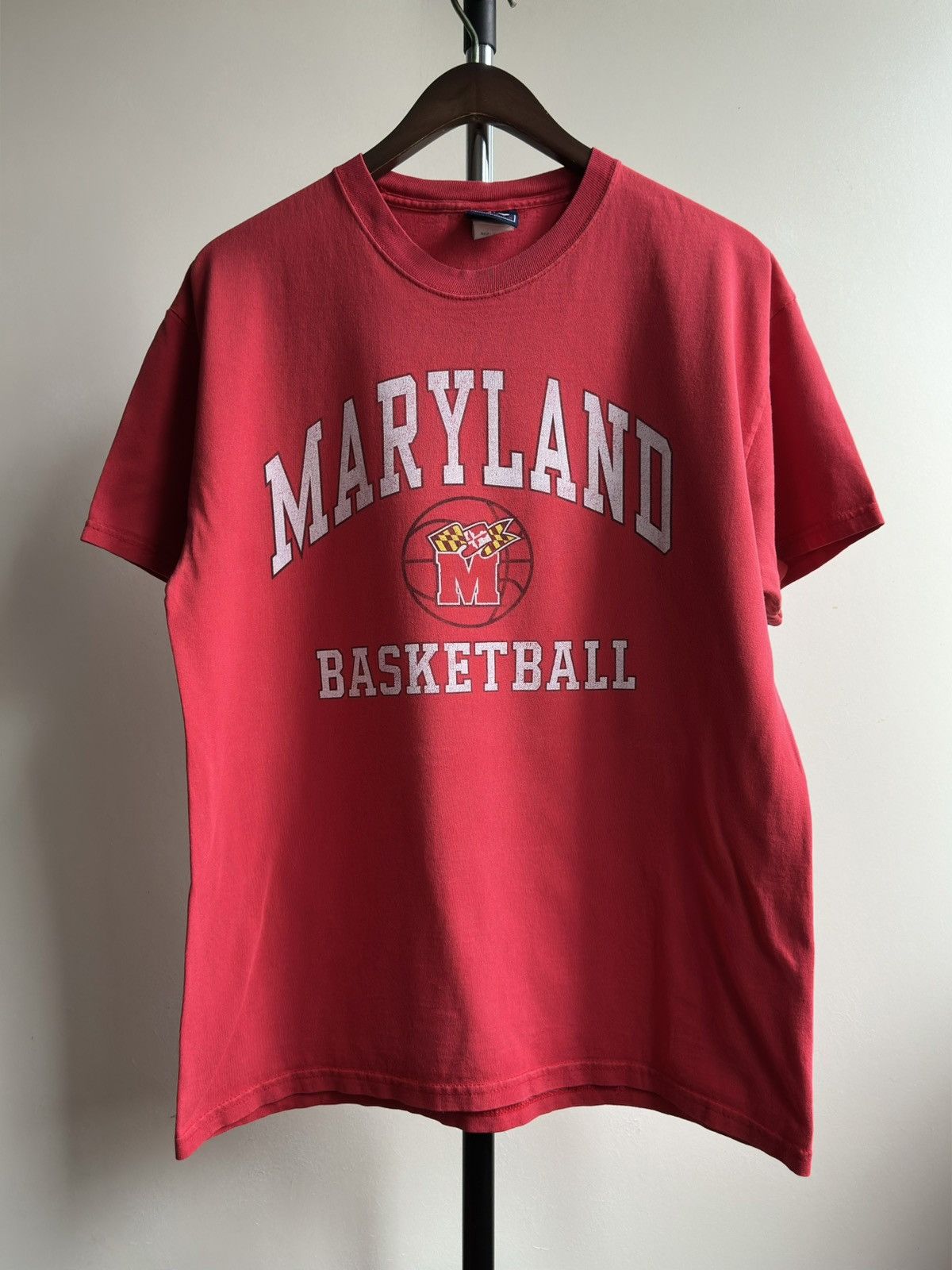 VINTAGE UNIVERSITY OF MARYLAND TERRAPINS BASKETBALL NCAA TEE