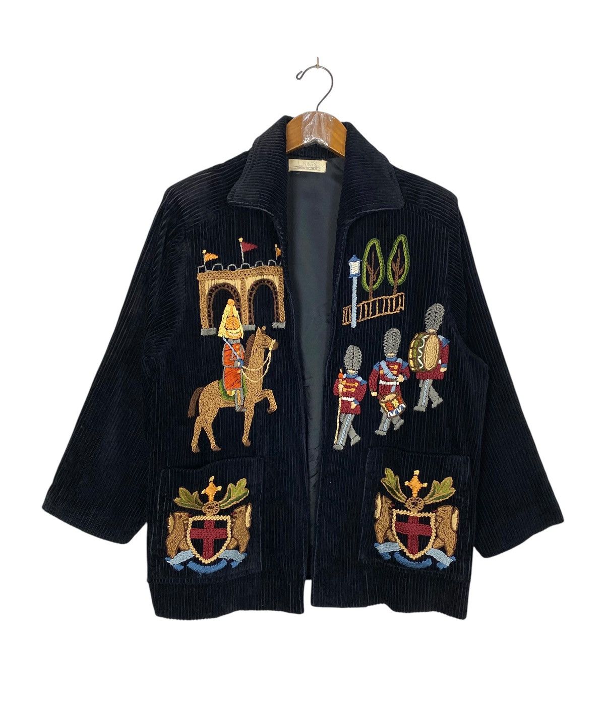Art Comes First Rare Vtg Full Hand Embroidery British Motive Corduroy Jacket Size US S / EU 44-46 / 1 - 1 Thumbnail