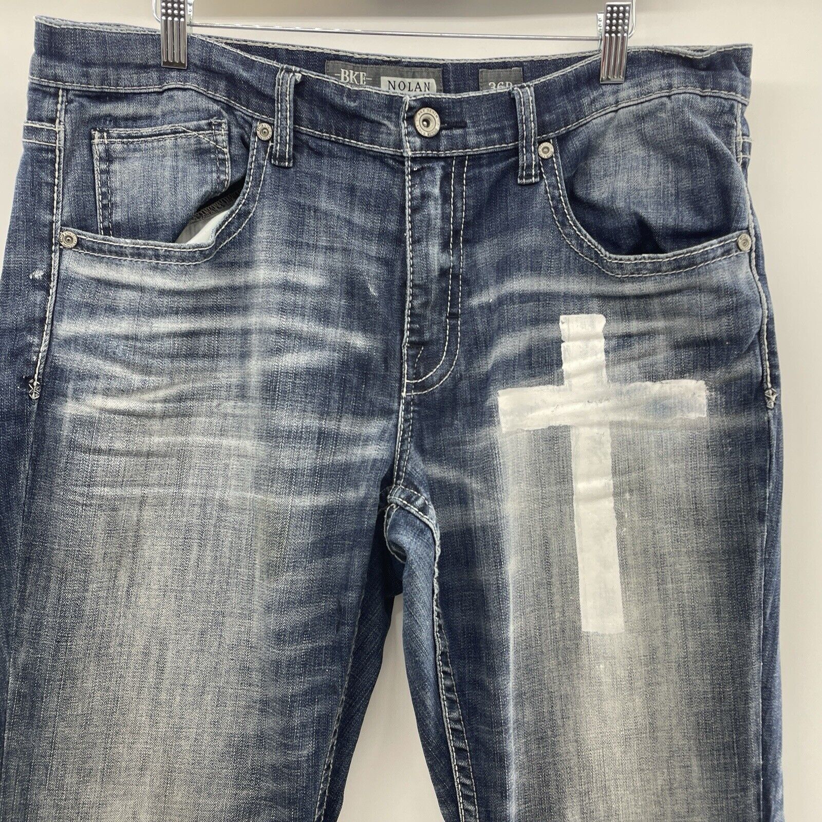 BKE BKE Nolan 36 Jeans Straight Buckle Painted Cross Distressed Size US 36 / EU 52 - 2 Thumbnail