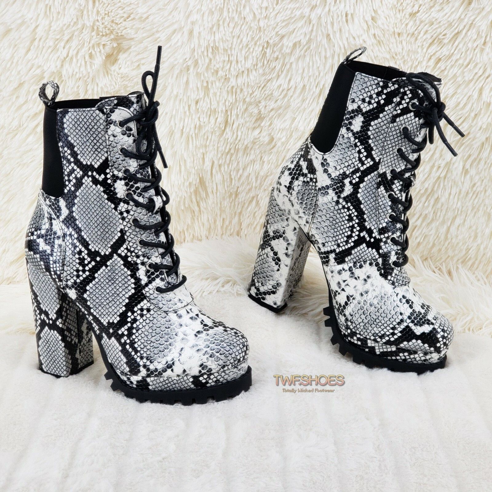 Other CR Winnie Lace Up Ankle Boots 4.5" Chunky Block Heels 6 -11 Size US 8.5 / IT 38.5 - 7 Thumbnail