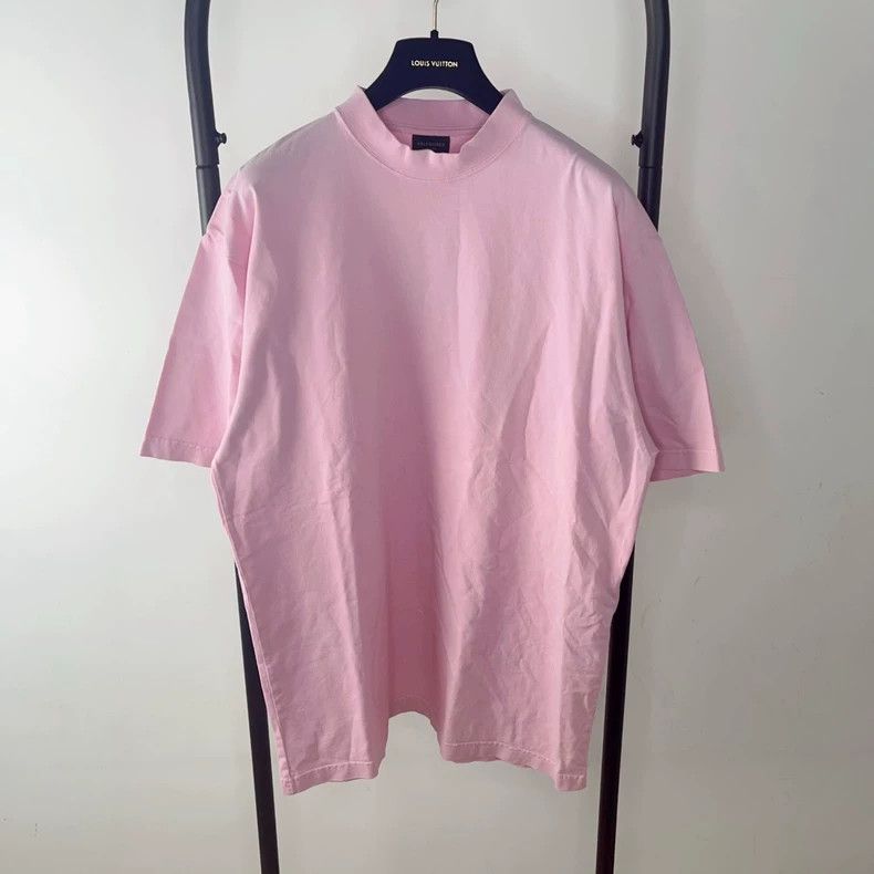 Balenciaga Balenciaga FW23 Pink Crystal Short Sleeve T-shirt - dmc Size US M / EU 48-50 / 2 - 1 Thumbnail