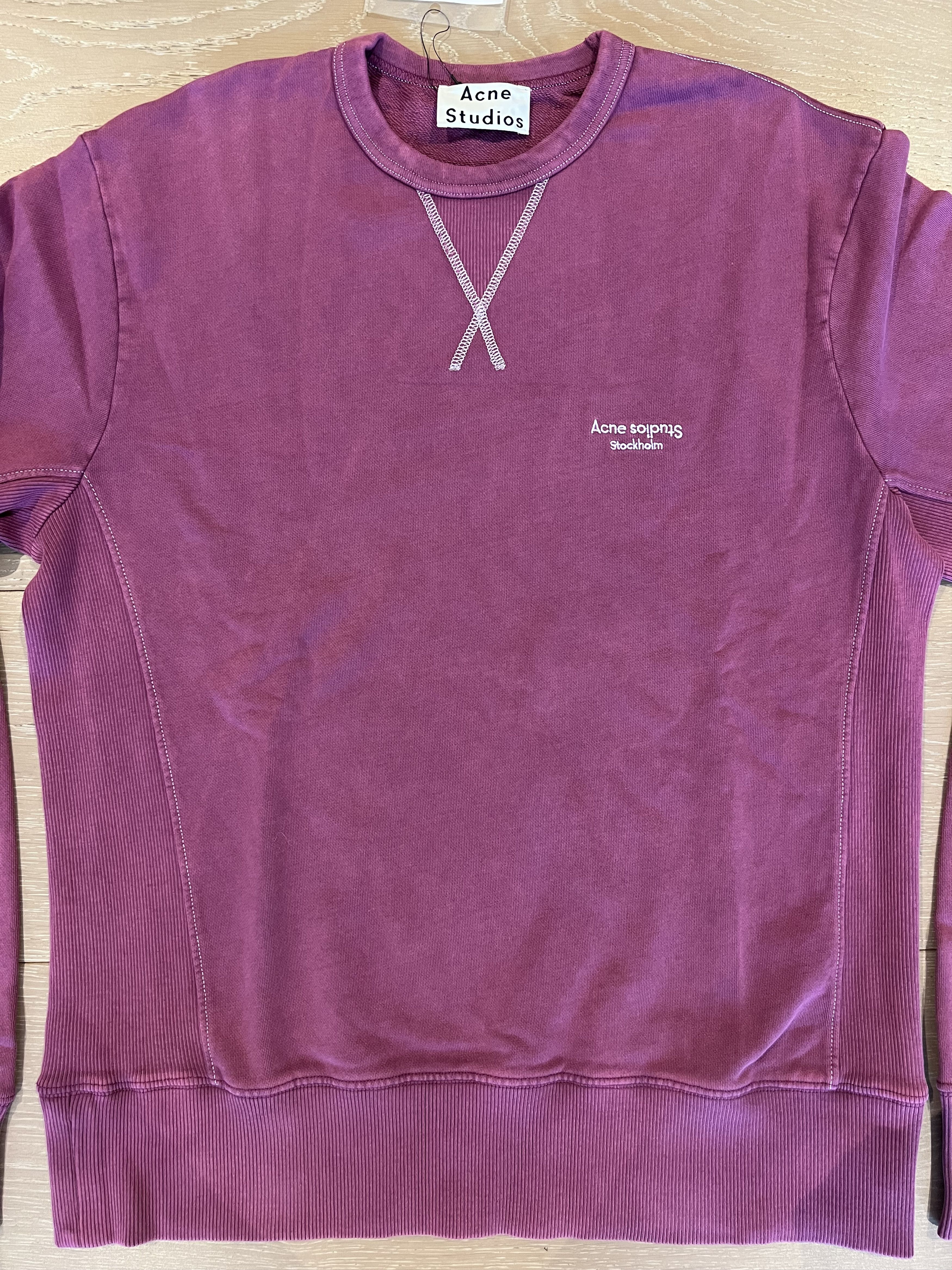 Acne Studios 💚 Acne Studios Embroidered Burgundy Crewneck Medium NEW Size US M / EU 48-50 / 2 - 3 Thumbnail
