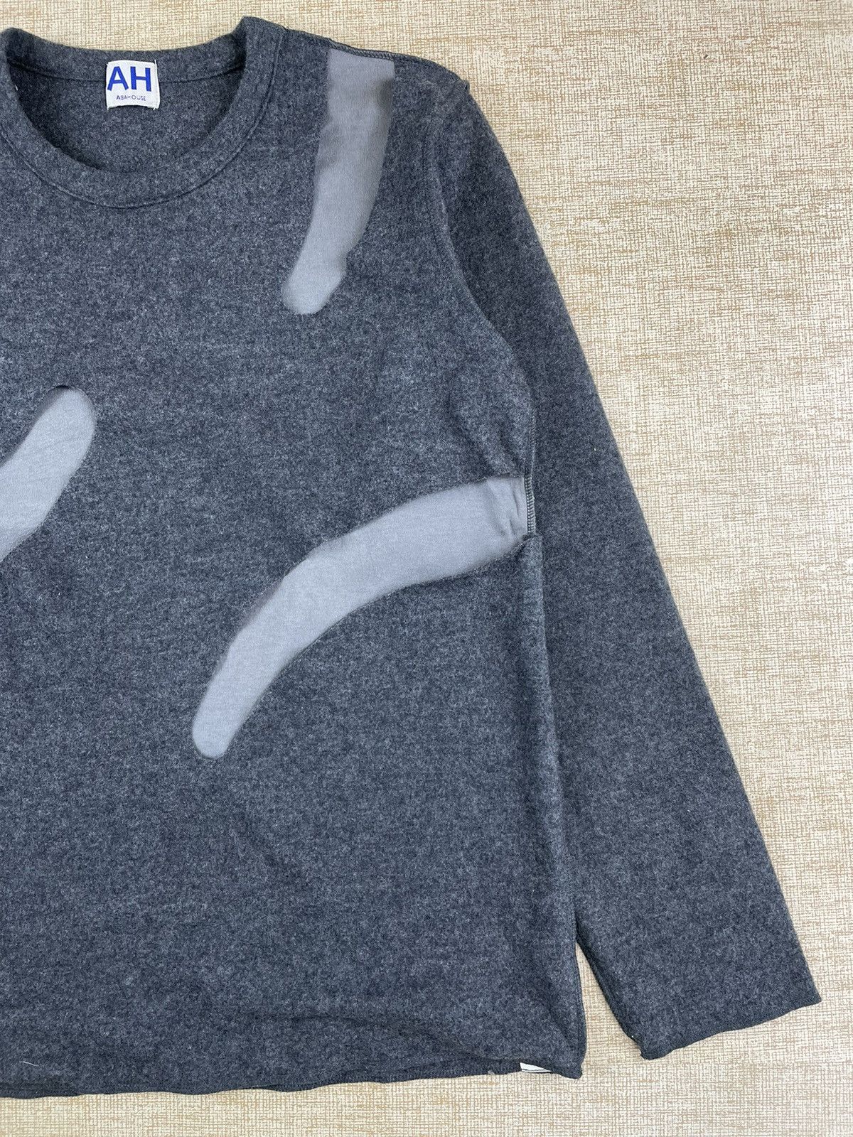 ABAHOUSE × Japanese Brand × Vintage VINTAGE ABAHOUSE AH Japanese Brand Ripped Design Sweatshirt Size US M / EU 48-50 / 2 - 3 Thumbnail