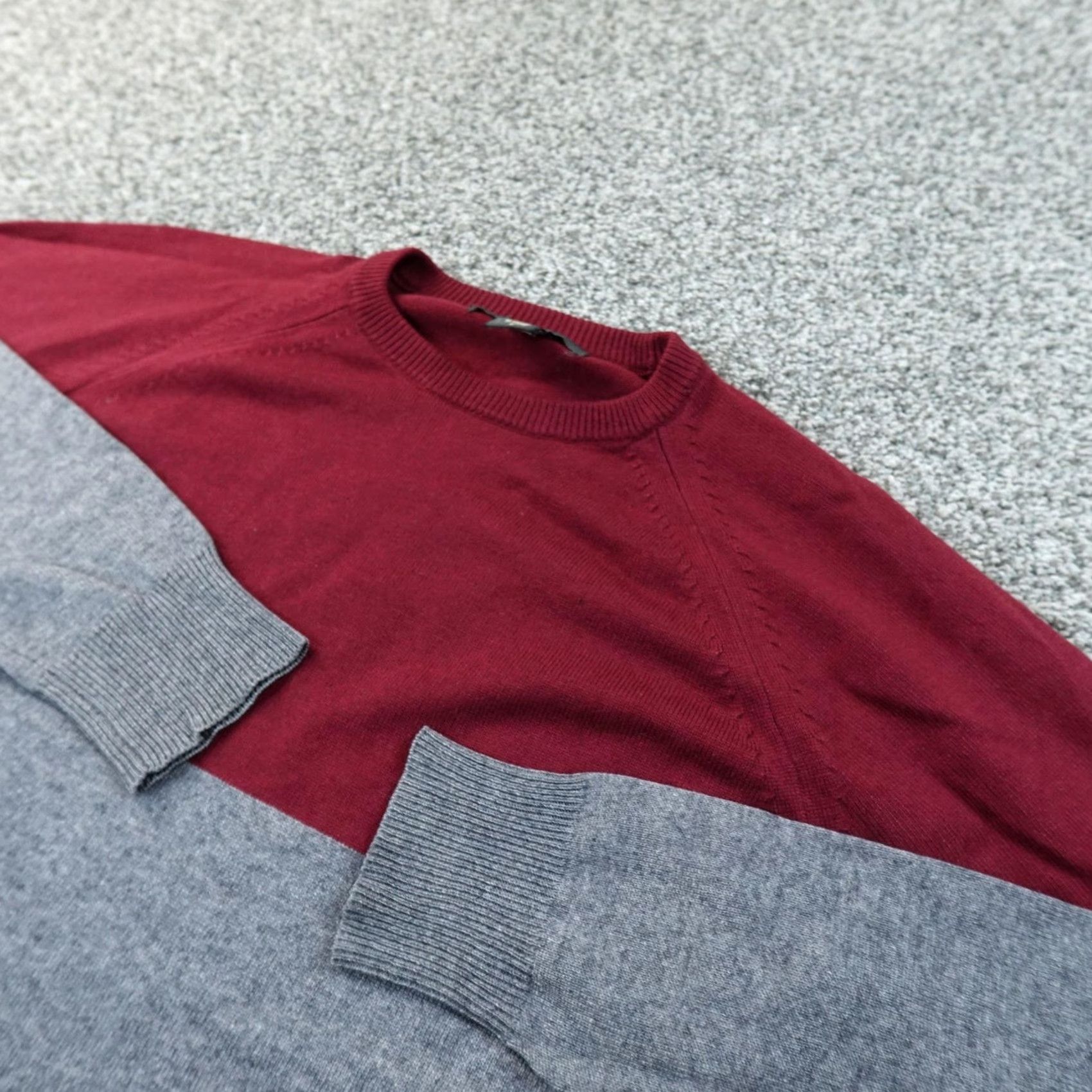 Banana Republic VTG Banana Republic Sweater Mens S Gray Red Knit Crewneck Pullover Silk Cashmere Lightweight Striped Size US S / EU 44-46 / 1 - 2 Thumbnail