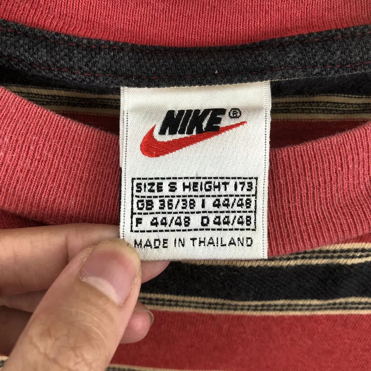 Nike Vintage 90’ NIKE SWOOSH Center Logo Striped Tee Shirt Gray Size US M / EU 48-50 / 2 - 6 Thumbnail