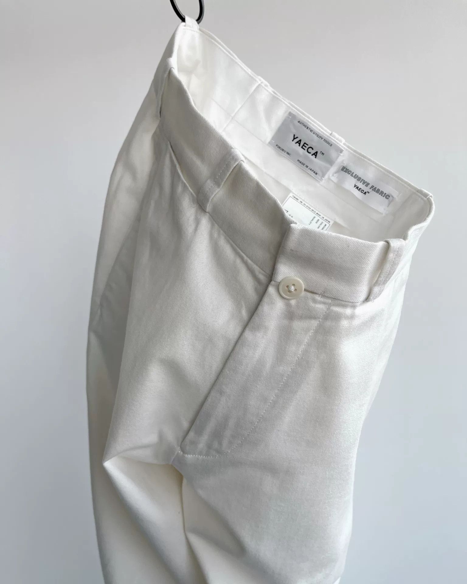 YAECA White Wide-Leg Chino Pants Size US 28 / EU 44 - 1 Thumbnail