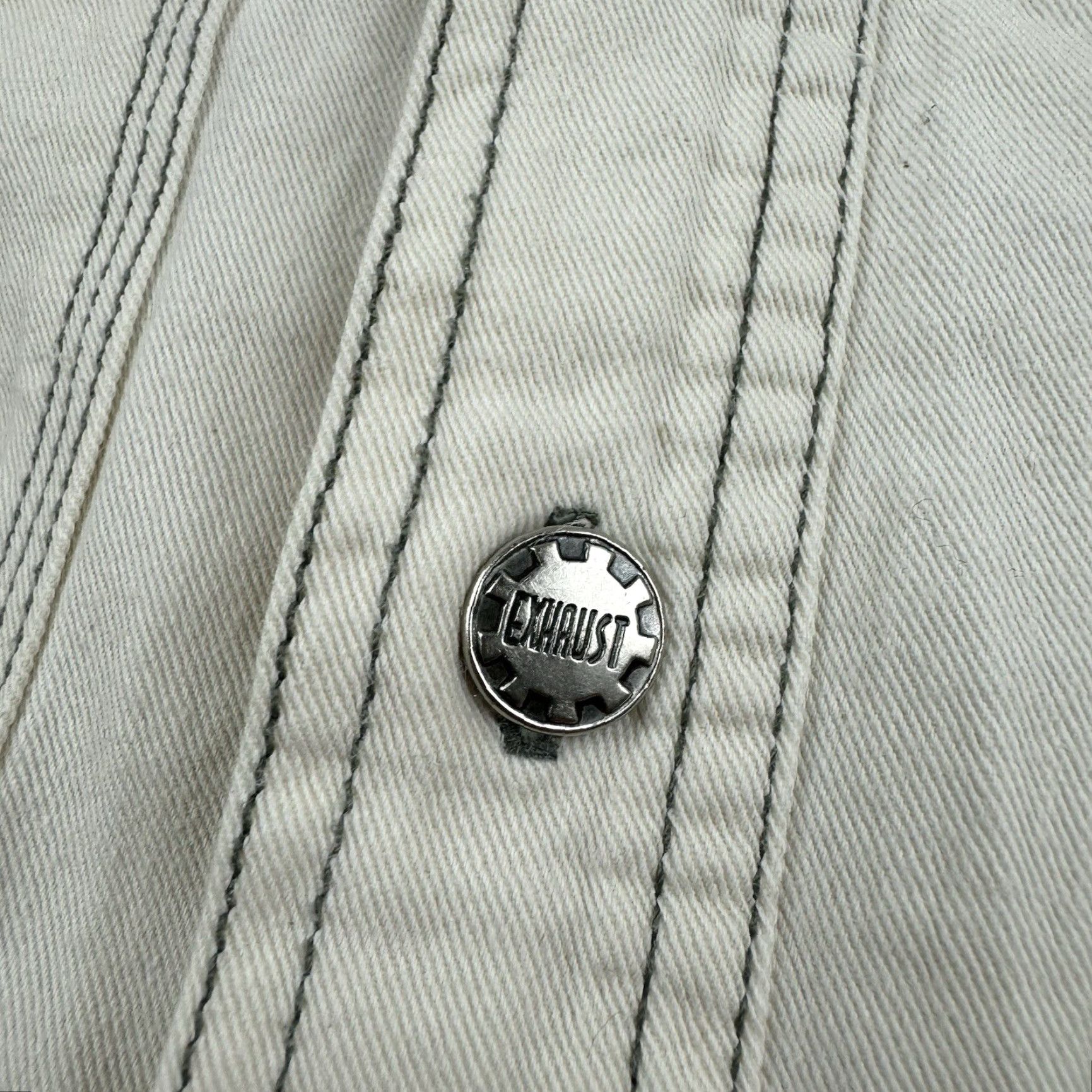 Vintage VINTAGE Exhaust Urban Clothing Button-Up Shirt Men Small Ivory Solid Casual 90s Grunge Tech Y2K Size US S / EU 44-46 / 1 - 6 Thumbnail