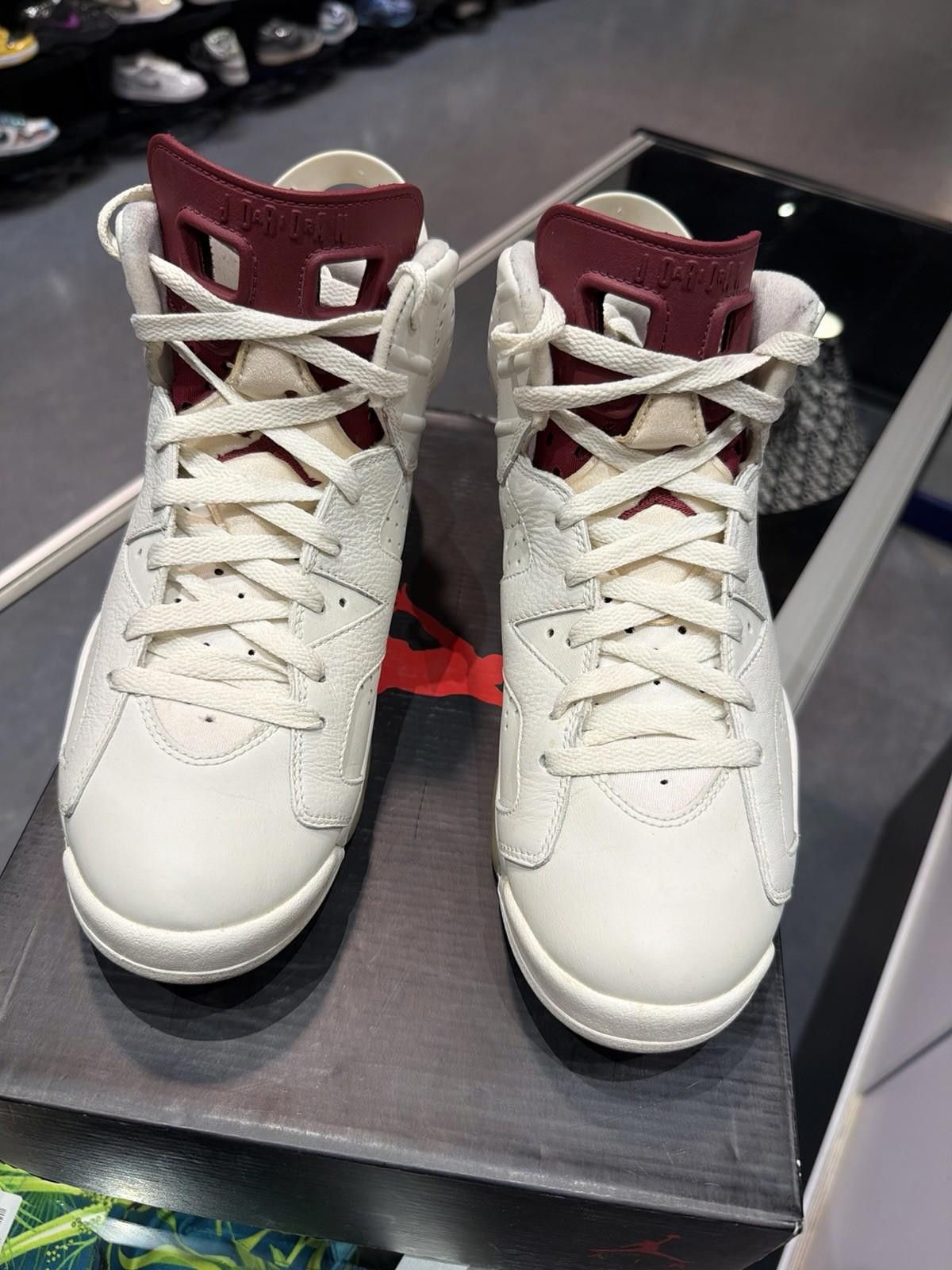 Nike Nike Air Jordan 6 Retro Maroon 384664-116 Men’s Size 8.5 Size US 8.5 / EU 41-42 - 11 Thumbnail