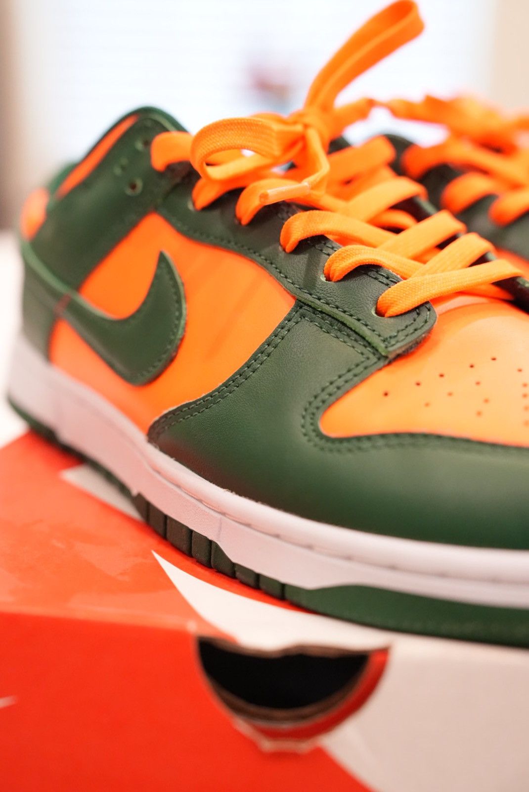 Nike Nike Dunk Low Retro Miami Hurricanes Size US 11 / EU 44 - 11 Thumbnail