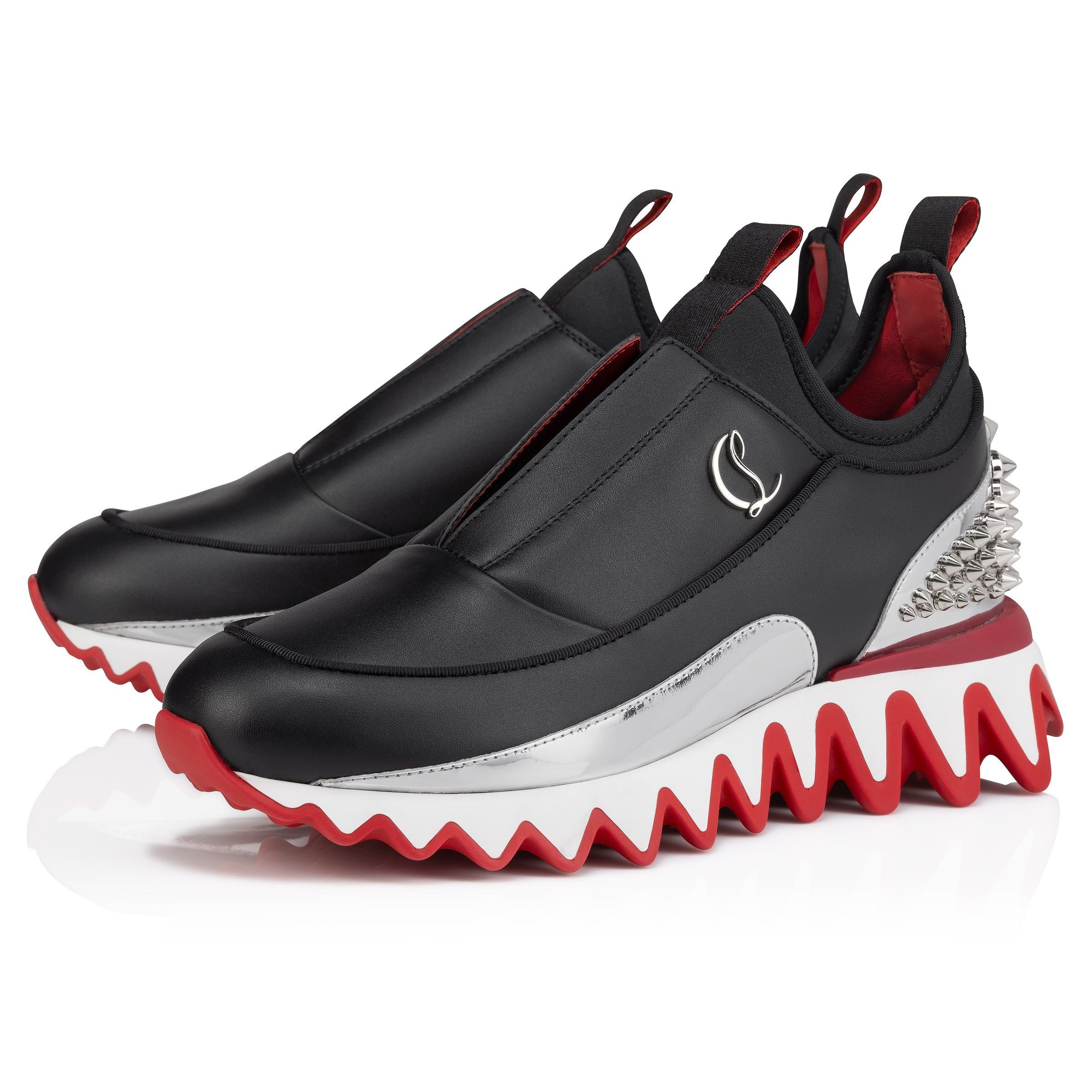 o1bcso1str0825 Sharkyloub Spike in Black