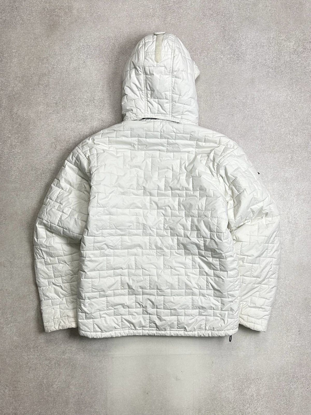 Peak Performance Peak Performance Light White Goose Puffer Jacket Mens L Size US L / EU 52-54 / 3 - 16 Thumbnail