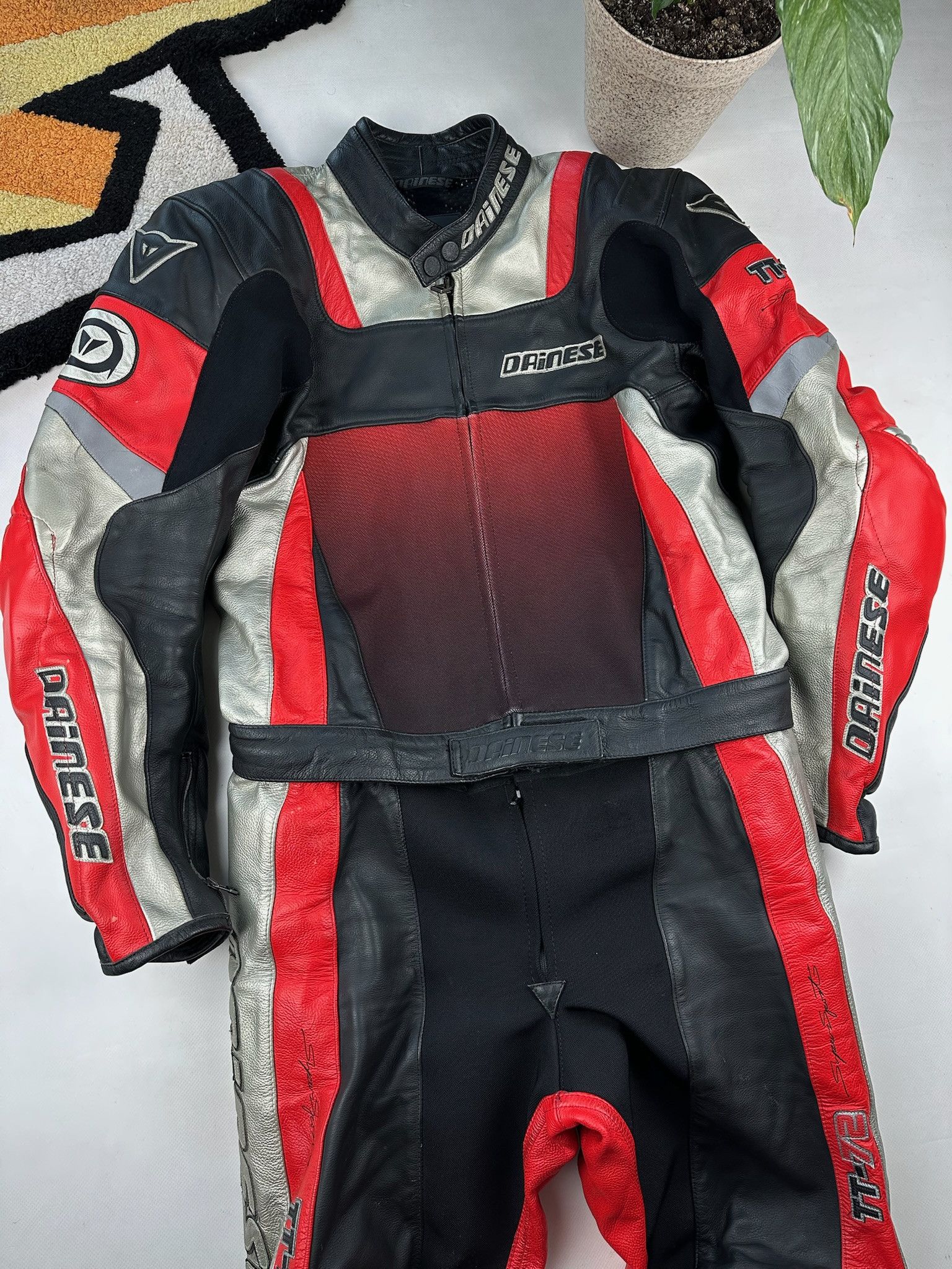 Dainese Dainese Leather Suit Superbike Jacket & Pants Size US L / EU 52-54 / 3 - 15 Thumbnail