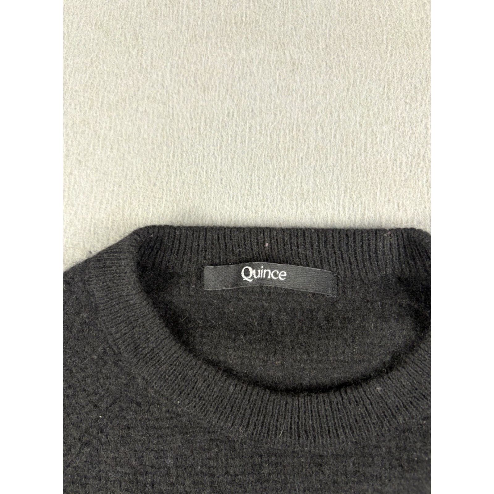 Quince Quince Sweater Women M Black Cashmere Knit Crew Neck Long Sleeve Pullover Shape: Solid Logo Vintage No Size M / US 6-8 / IT 42-44 - 3 Thumbnail