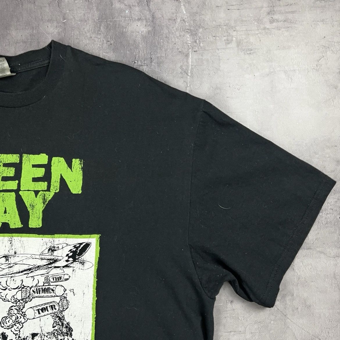 Band Tees Rare!Green Day The Saviors Tour Basket Case Tee Big Logo Y2K Size US XXL / EU 58 / 5 - 6 Thumbnail