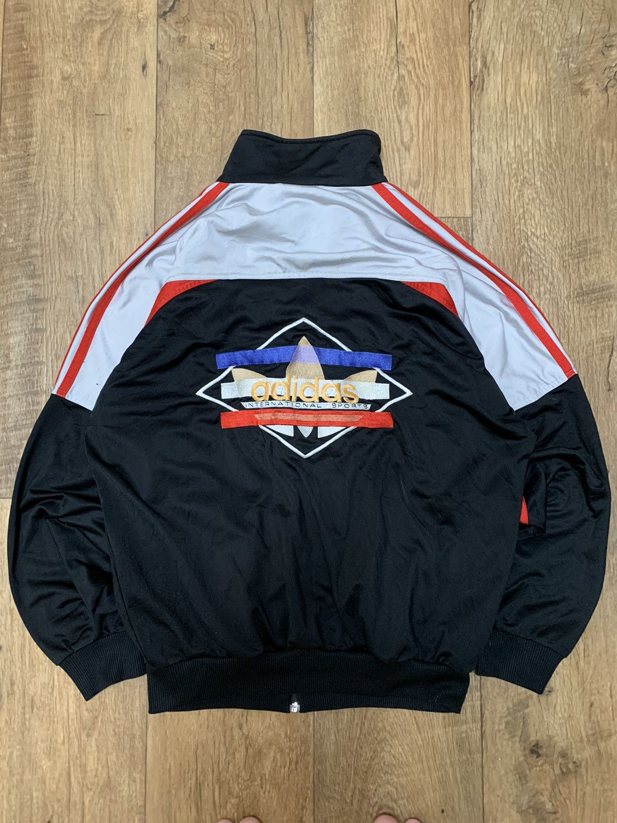 Adidas Rare Adidas International Sports Vintage Windbreaker Size US L / EU 52-54 / 3 - 10 Thumbnail