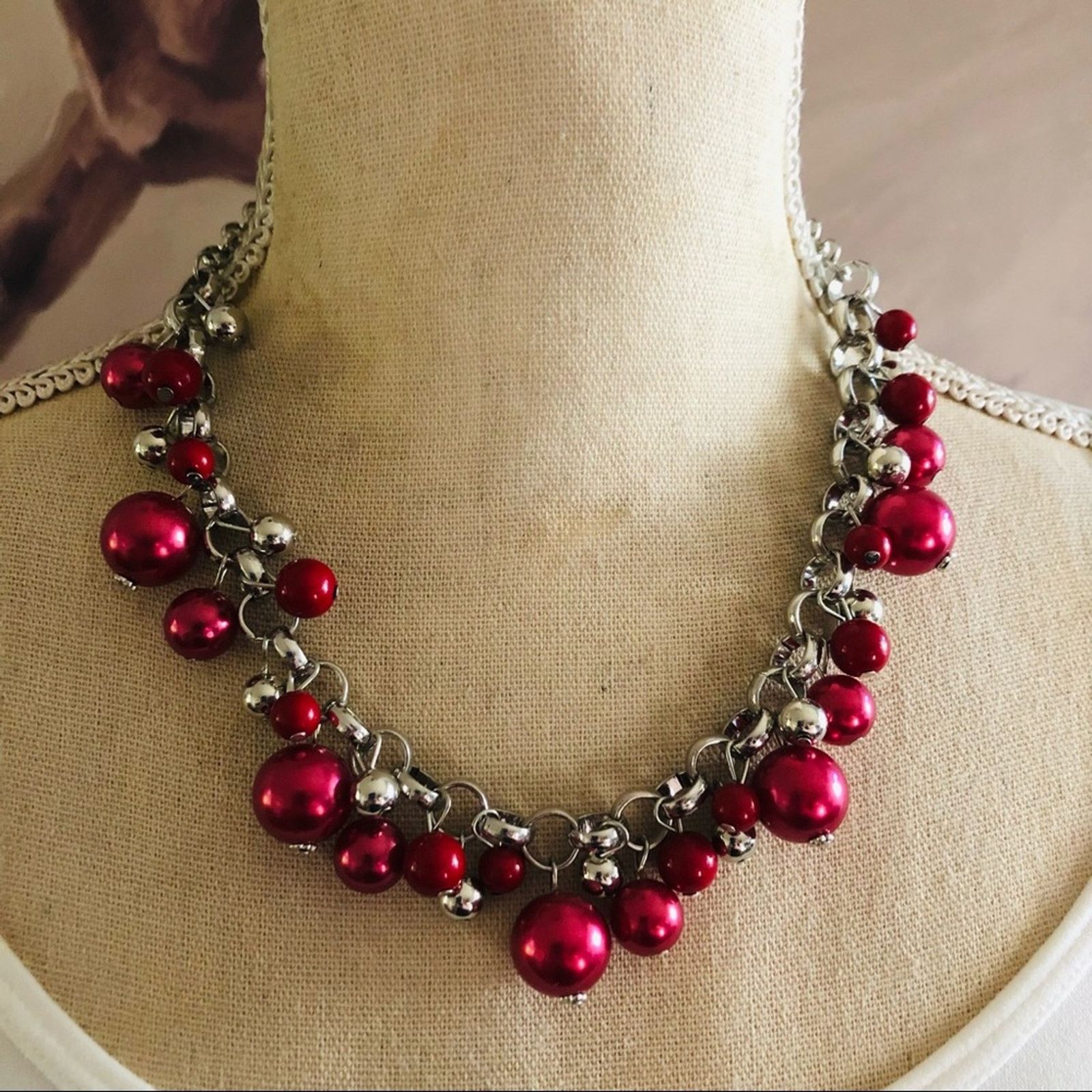 Jewelry Merlot beaded cluster silver chain link necklace Size ONE SIZE - 1 Thumbnail