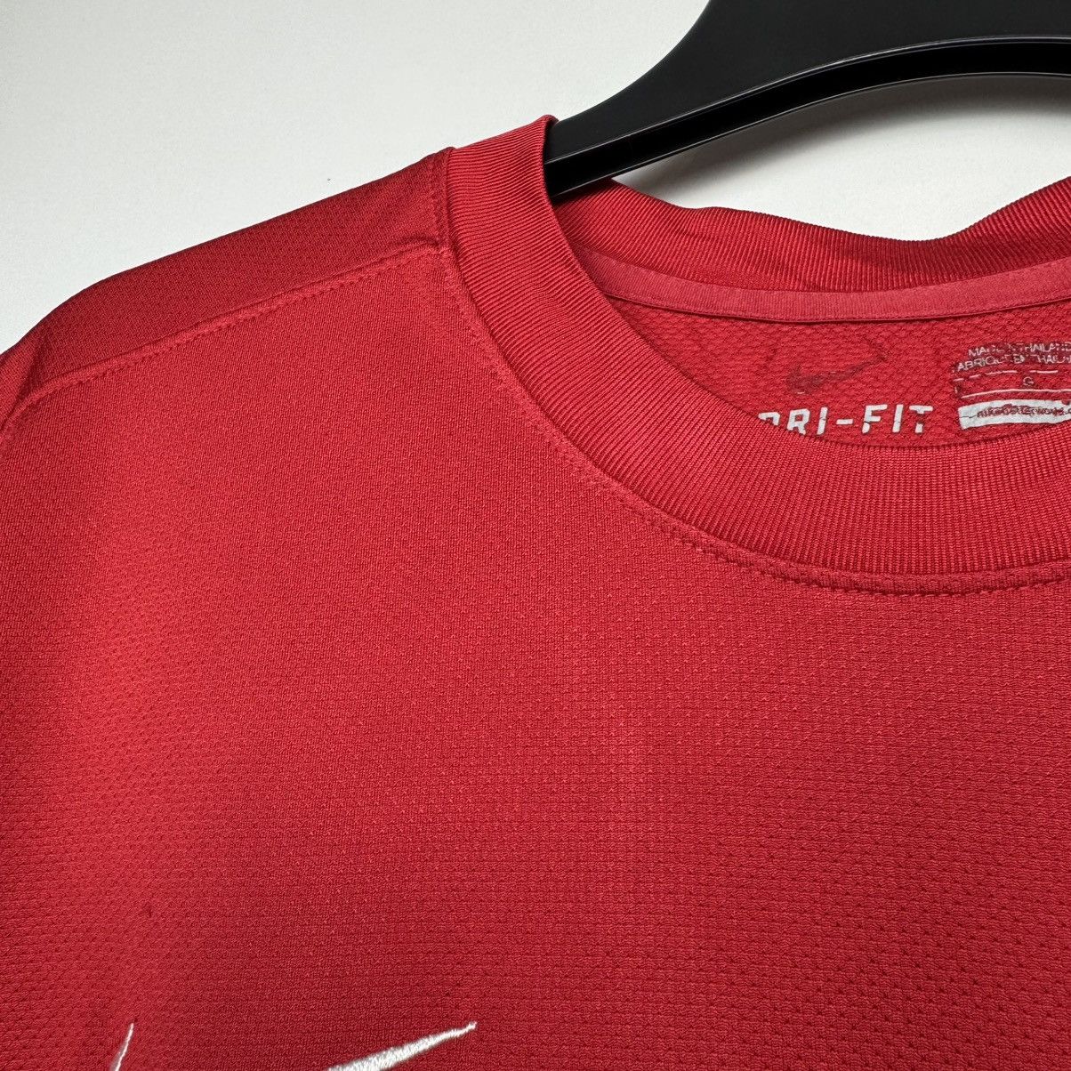 Nike ARSENAL LONDON 2011 2012 HOME FOOTBALL SHIRT SOCCER NIKE Size US L / EU 52-54 / 3 - 13 Thumbnail